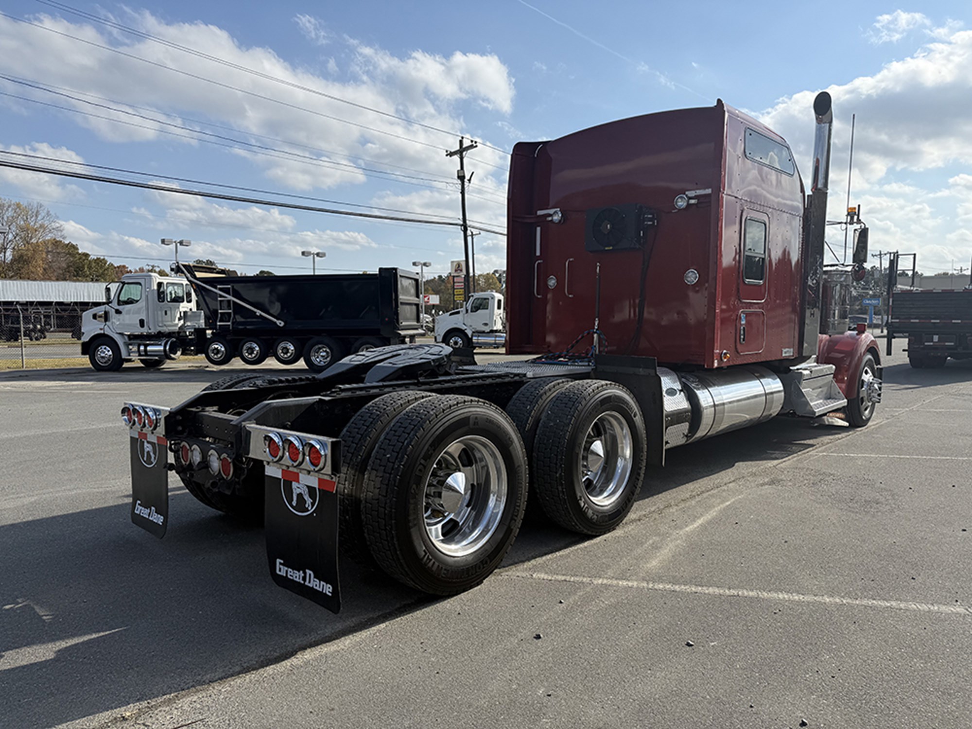 2019 Kenworth W9 Series 2019 Kenworth W9 Series - image 4 of 6