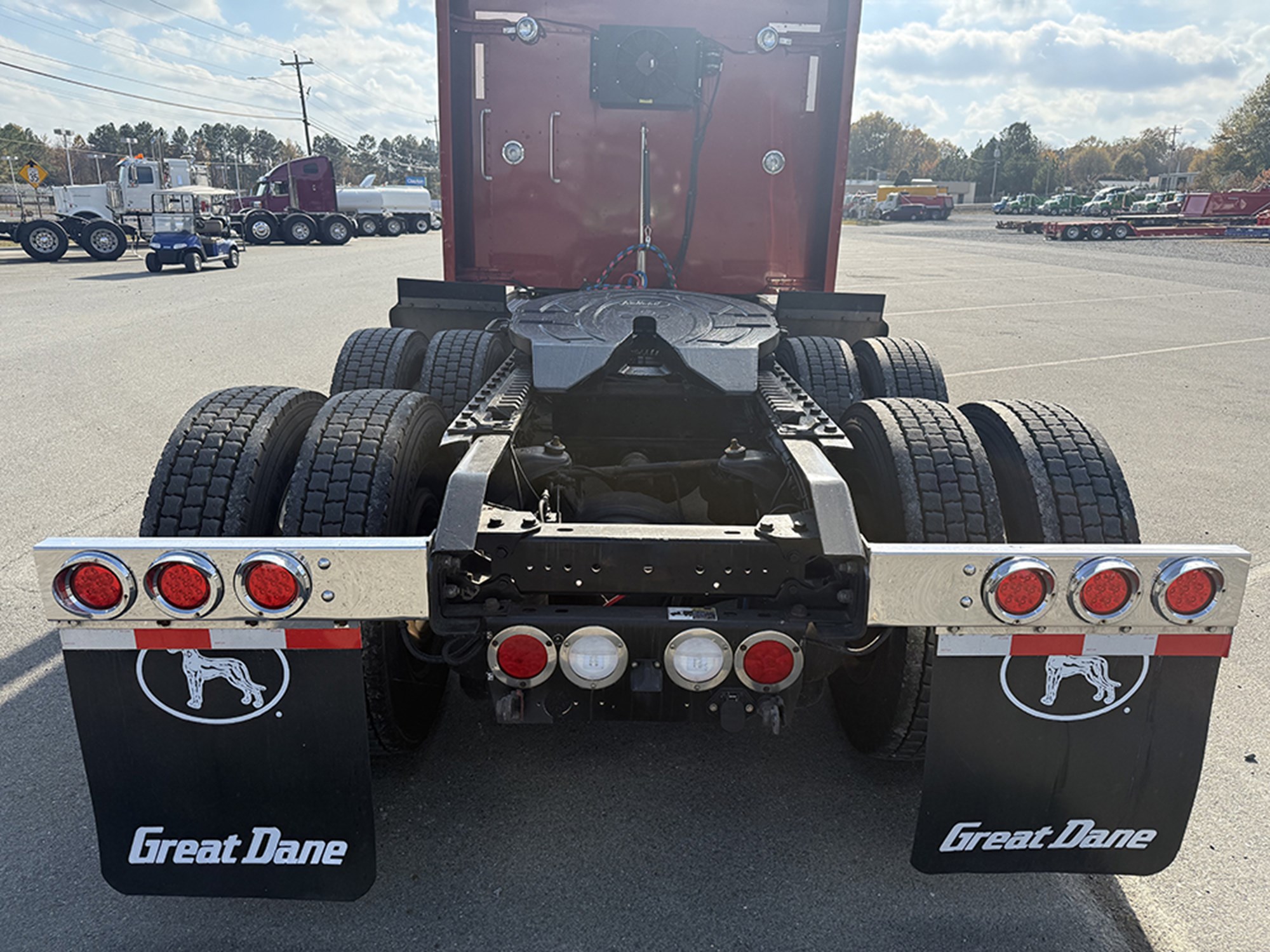 2019 Kenworth W9 Series 2019 Kenworth W9 Series - image 5 of 6