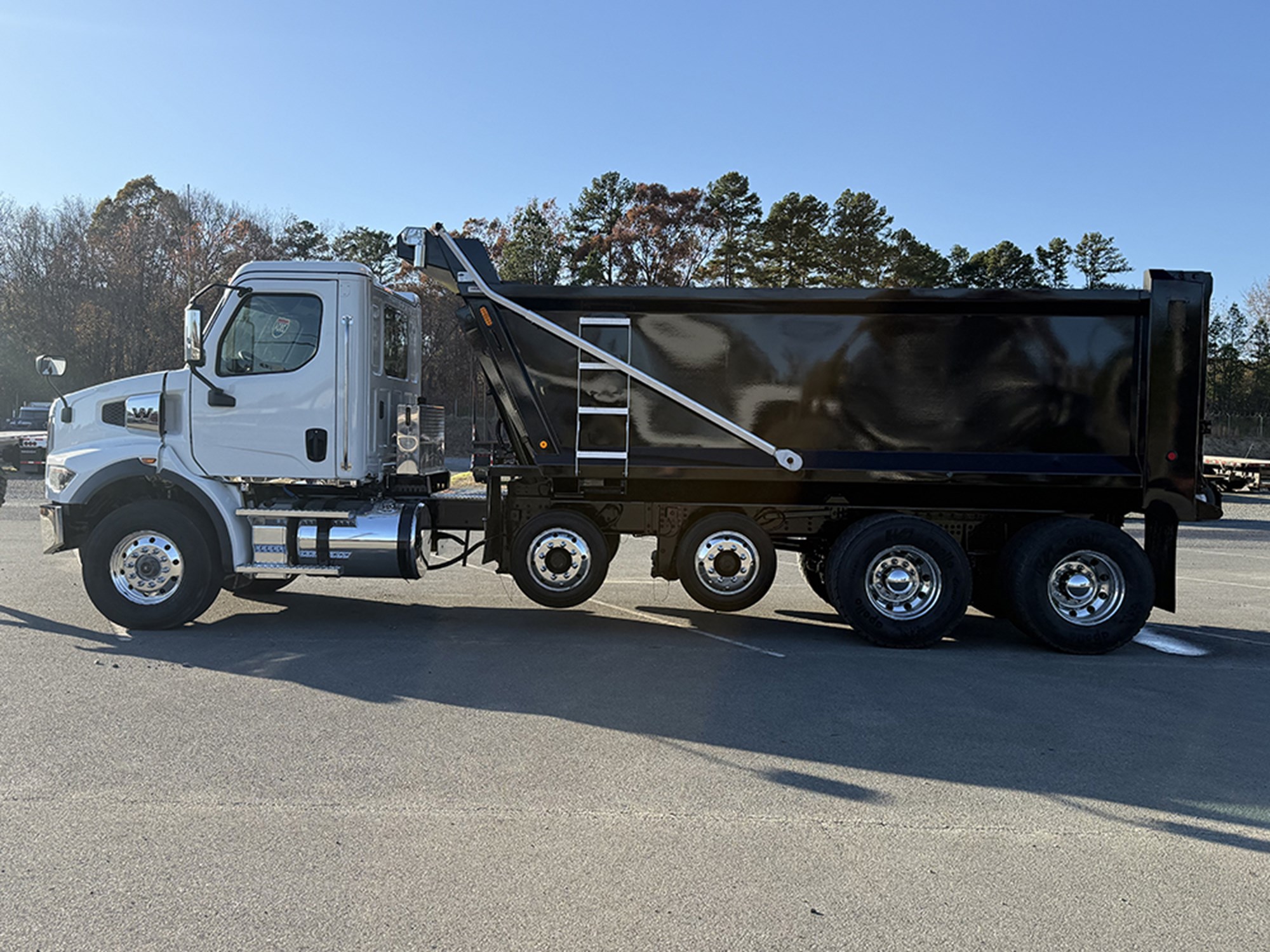 2024 Western Star 49X 1762981744196 2024 Western Star 49X 1762981744196