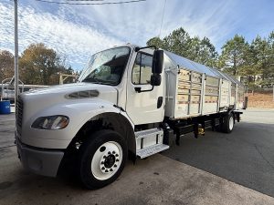 2020 Freightliner M2106 1763049553314