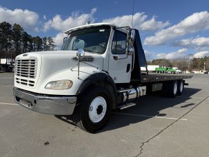 2017 Freightliner M2 1764184676620