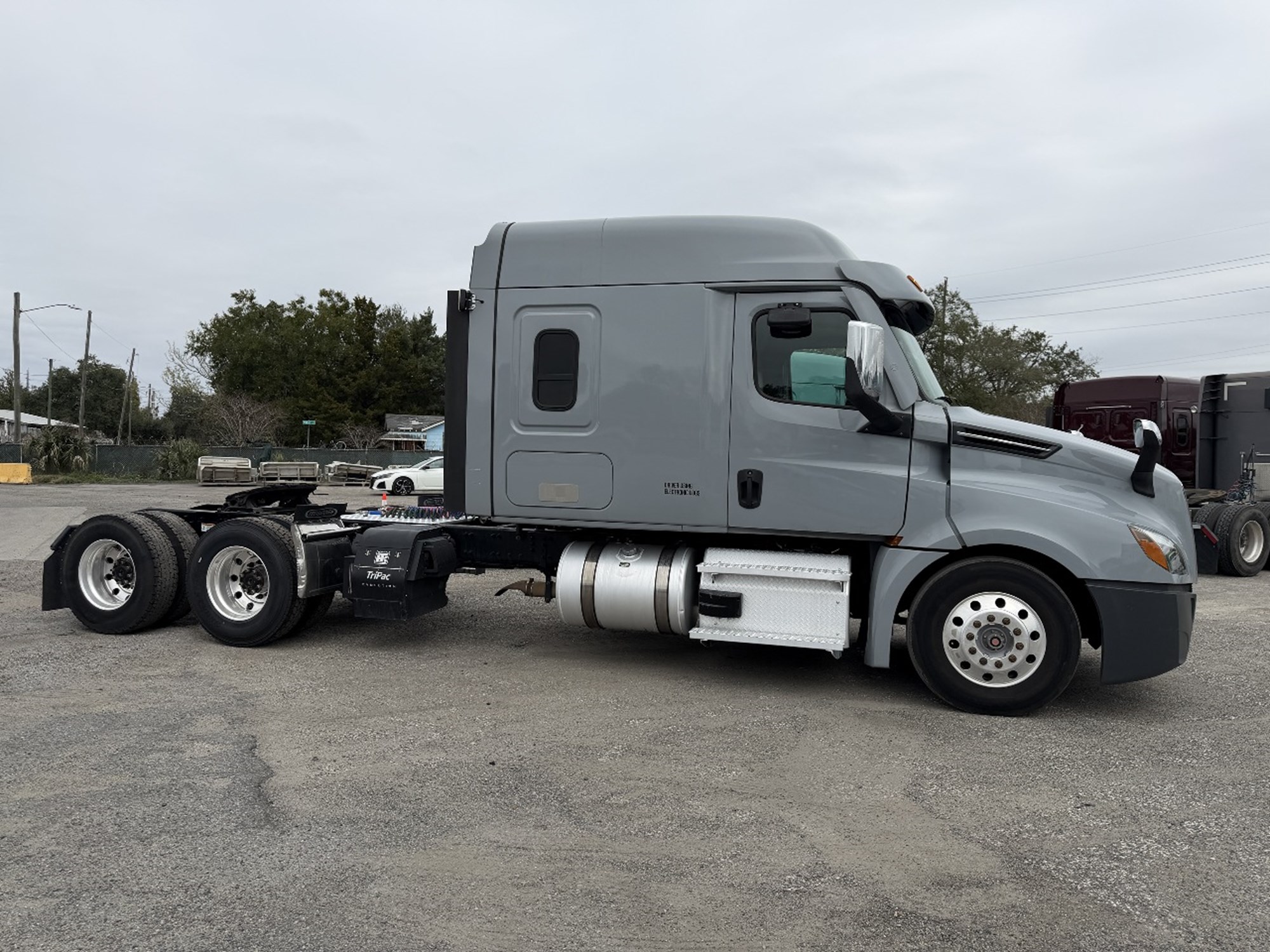 2020 Freightliner Cascadia 126 1768837330390 2020 Freightliner Cascadia 126 1768837330390