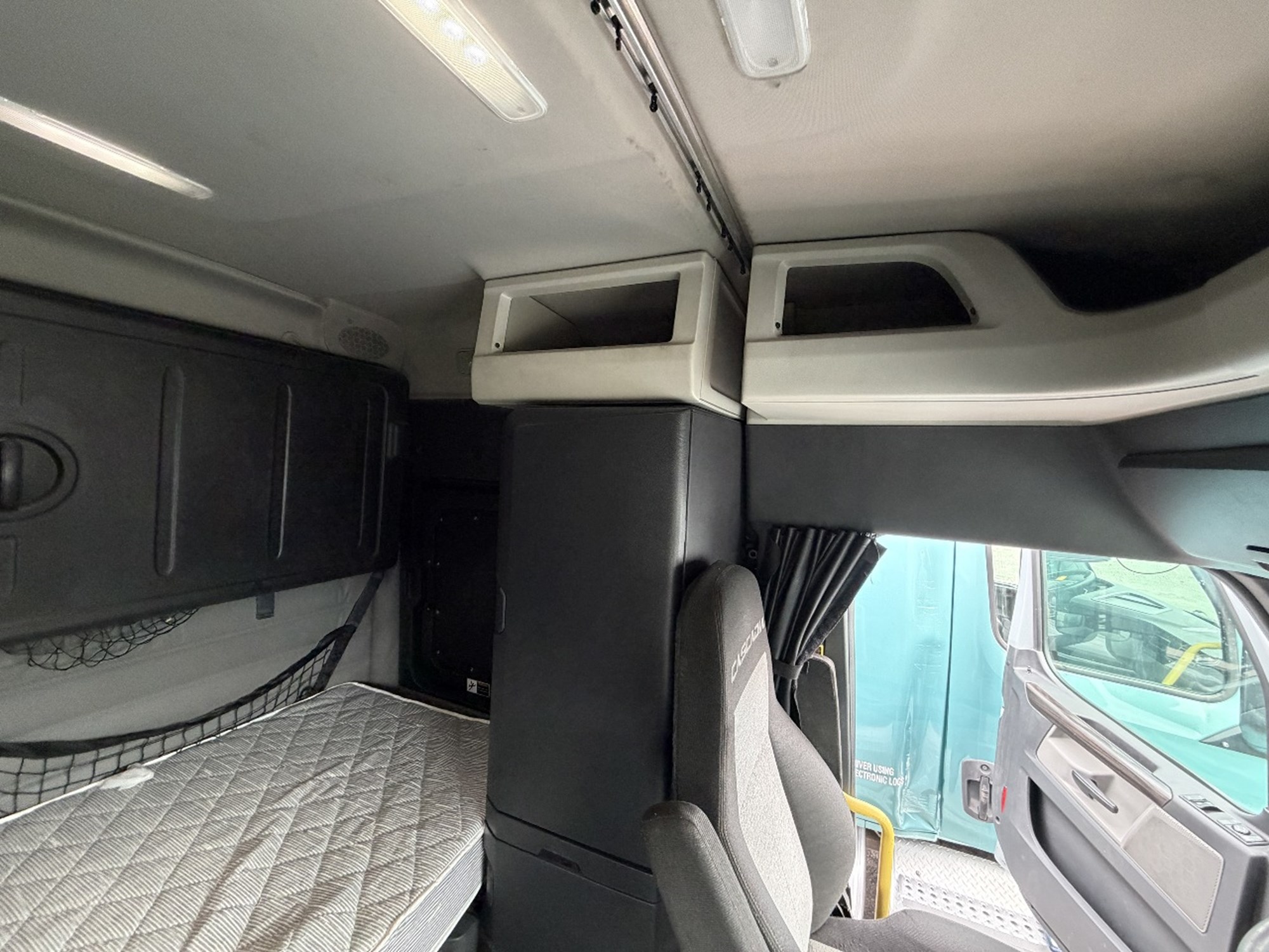 2020 Freightliner Cascadia 126 1768837330749 2020 Freightliner Cascadia 126 1768837330749