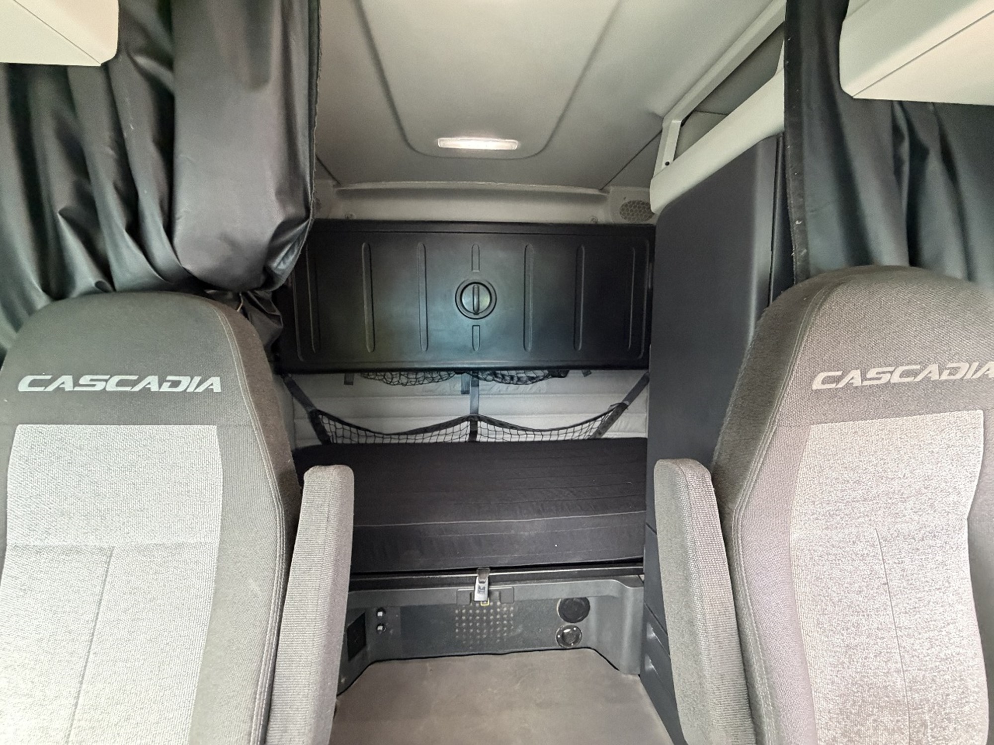 2020 Freightliner Cascadia 126 1768838015692 2020 Freightliner Cascadia 126 1768838015692