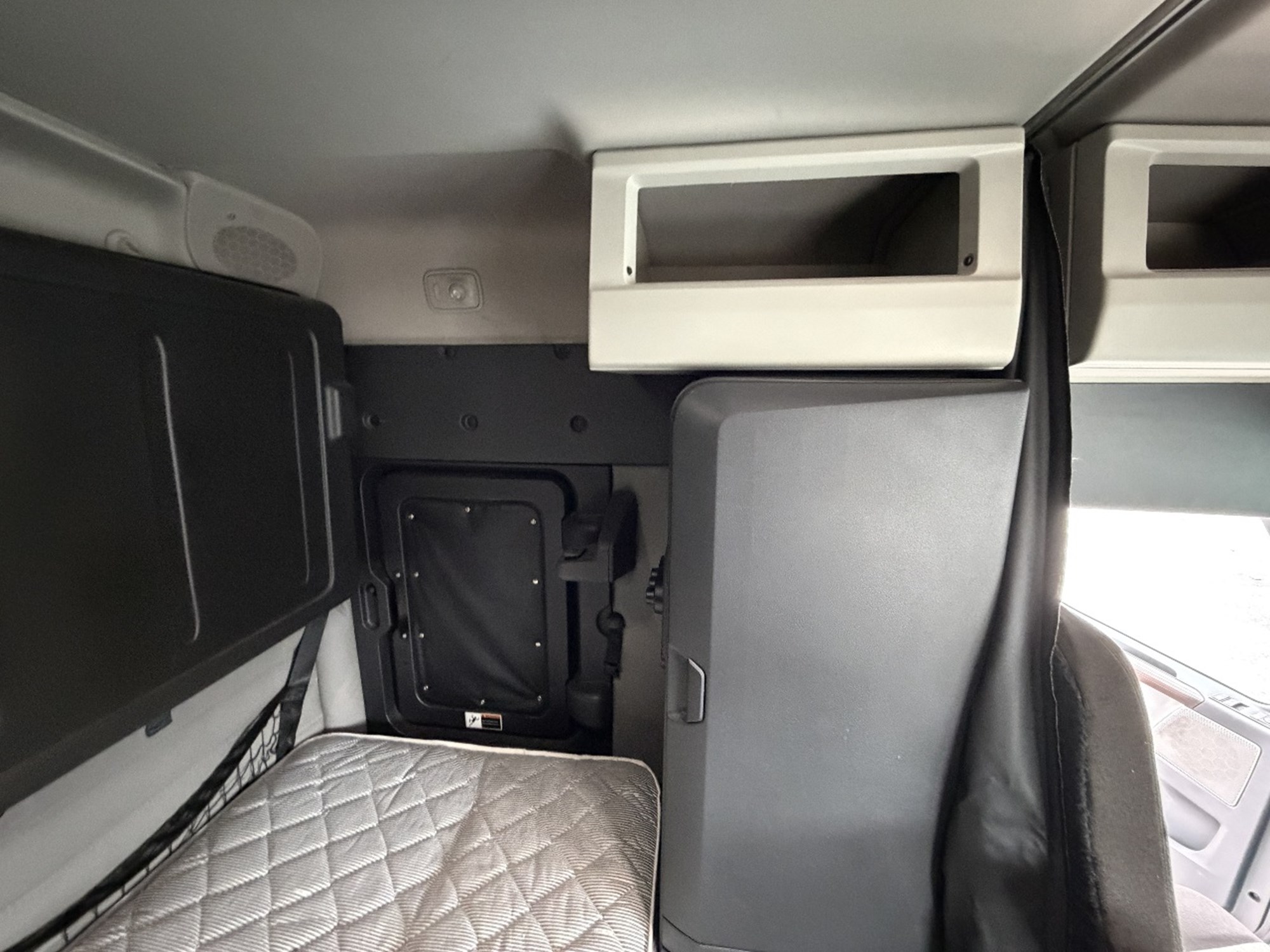 2020 Freightliner Cascadia 126 1768838157065 2020 Freightliner Cascadia 126 1768838157065