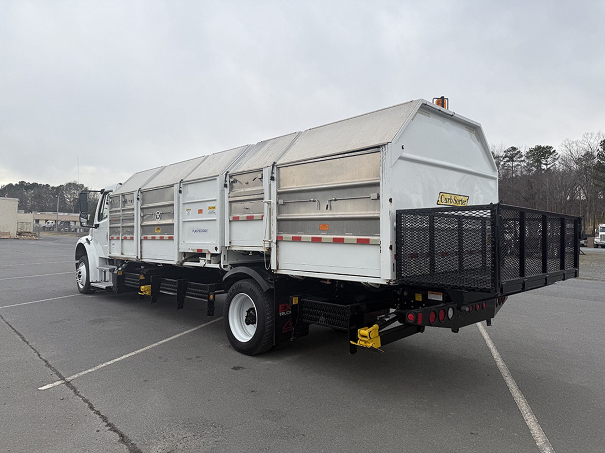 2020 Freightliner M2106 2020 Freightliner M2106 - image 6 of 6