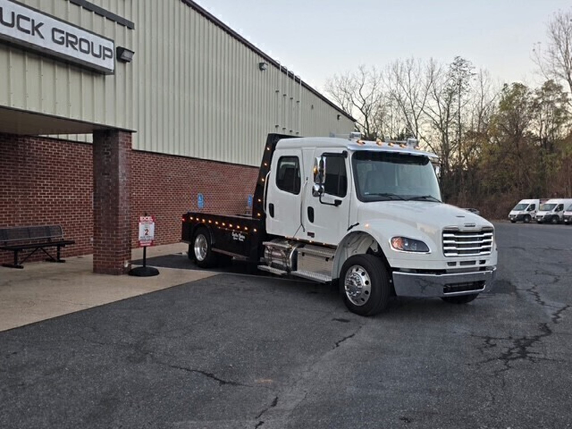 2025 Freightliner M2106 1769180801187 2025 Freightliner M2106 1769180801187