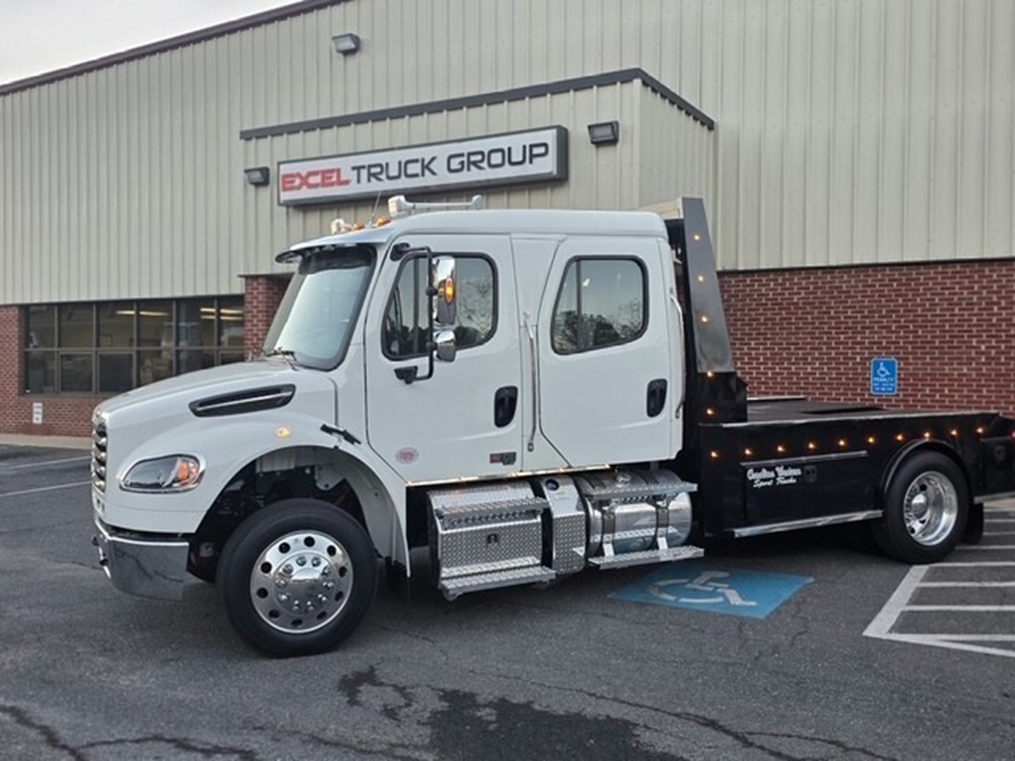 2025 Freightliner M2106 1769180801419 2025 Freightliner M2106 1769180801419