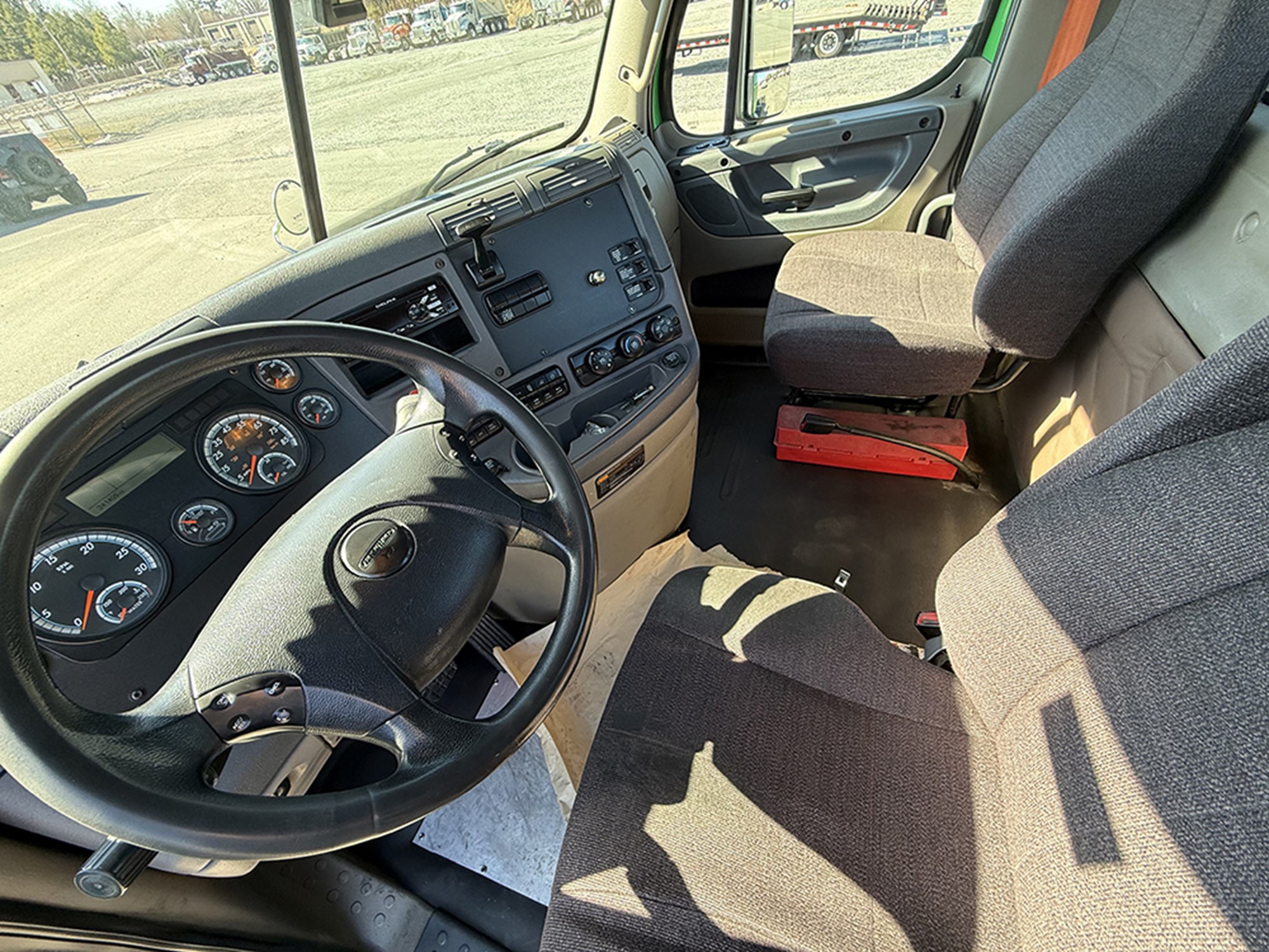 2016 Freightliner Cascadia 125 1769623474632 2016 Freightliner Cascadia 125 1769623474632