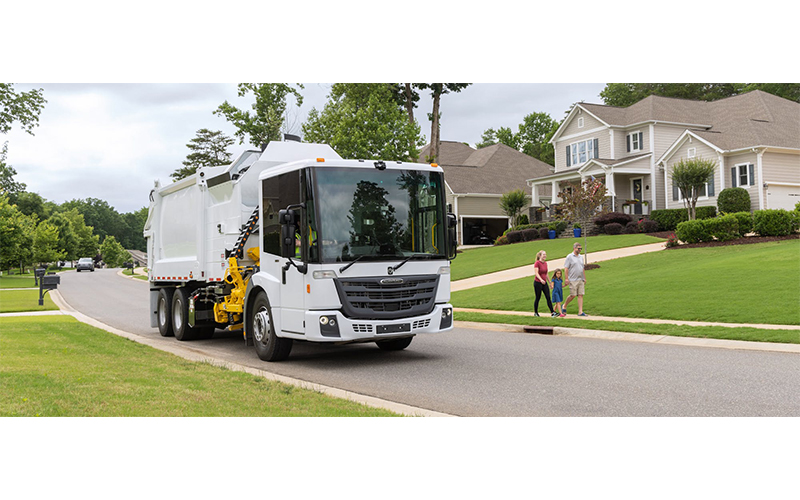 Freightliner EconicSD Freightliner EconicSD - image 1 of 6