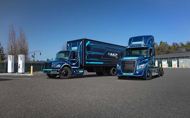 Freightliner electirc-eM2 Freightliner electirc-eM2 - image 1 of 3