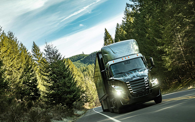 Freightliner eCascadia Freightliner eCascadia - image 1 of 6