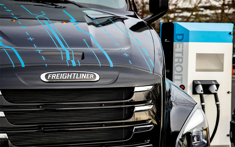 Freightliner eCascadia Freightliner eCascadia - image 5 of 6