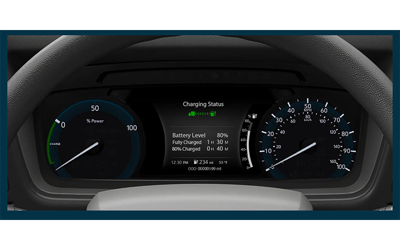 Isuzu NRR EV interior_mid Isuzu NRR EV interior_mid