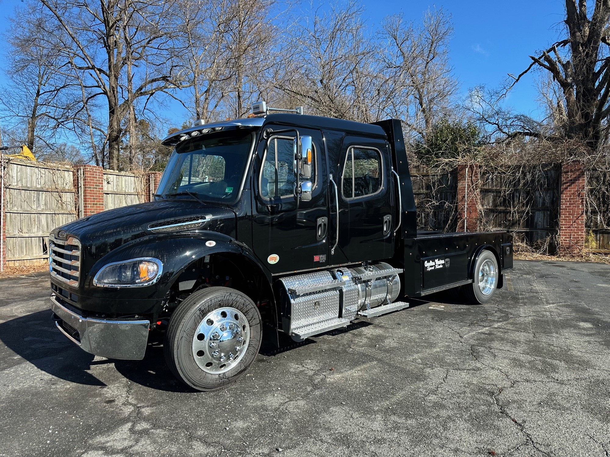 2026 Freightliner M2106 2026 Freightliner M2106 - image 1 of 6