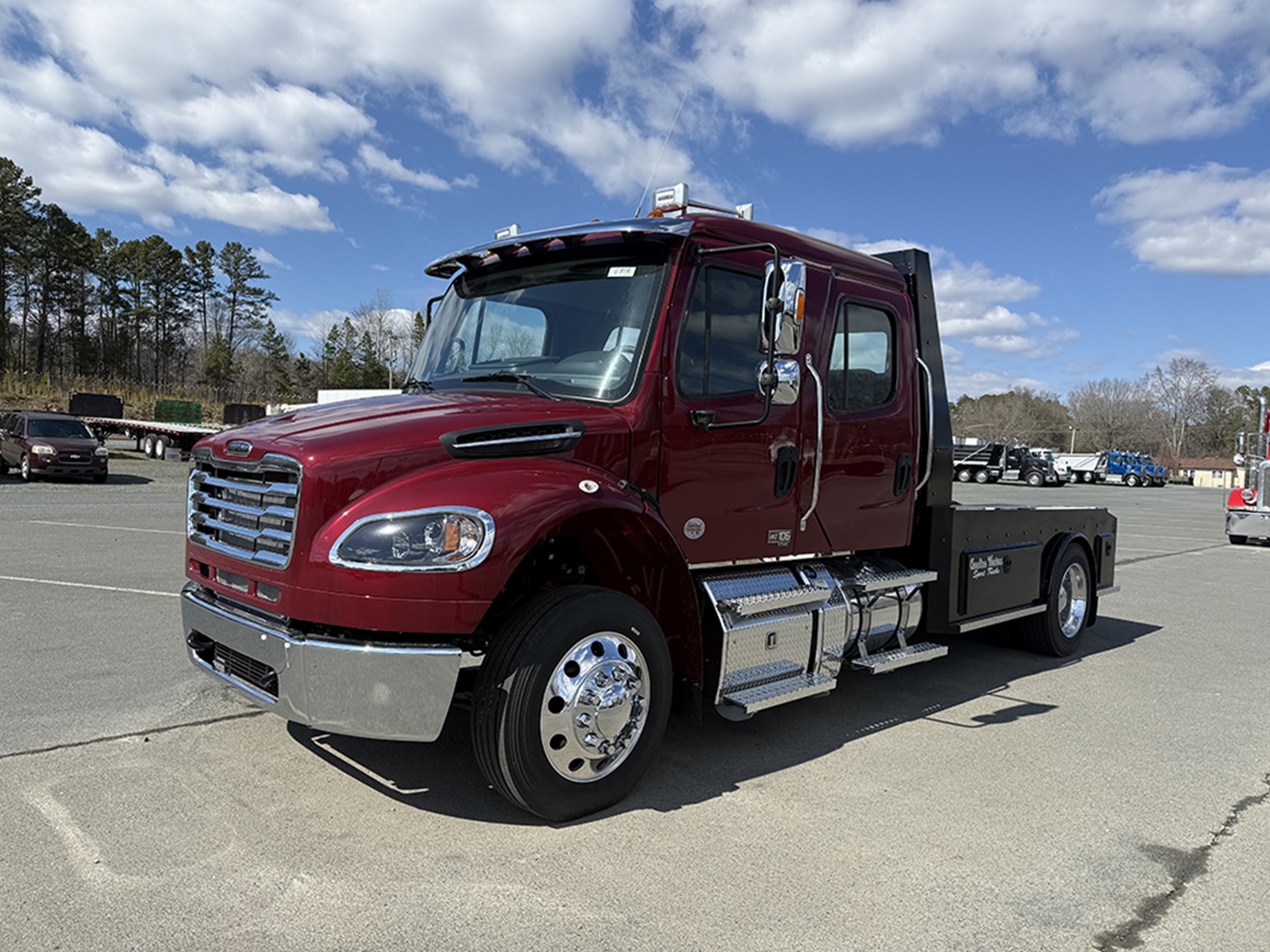 2026 Freightliner M2106 2026 Freightliner M2106 - image 1 of 6