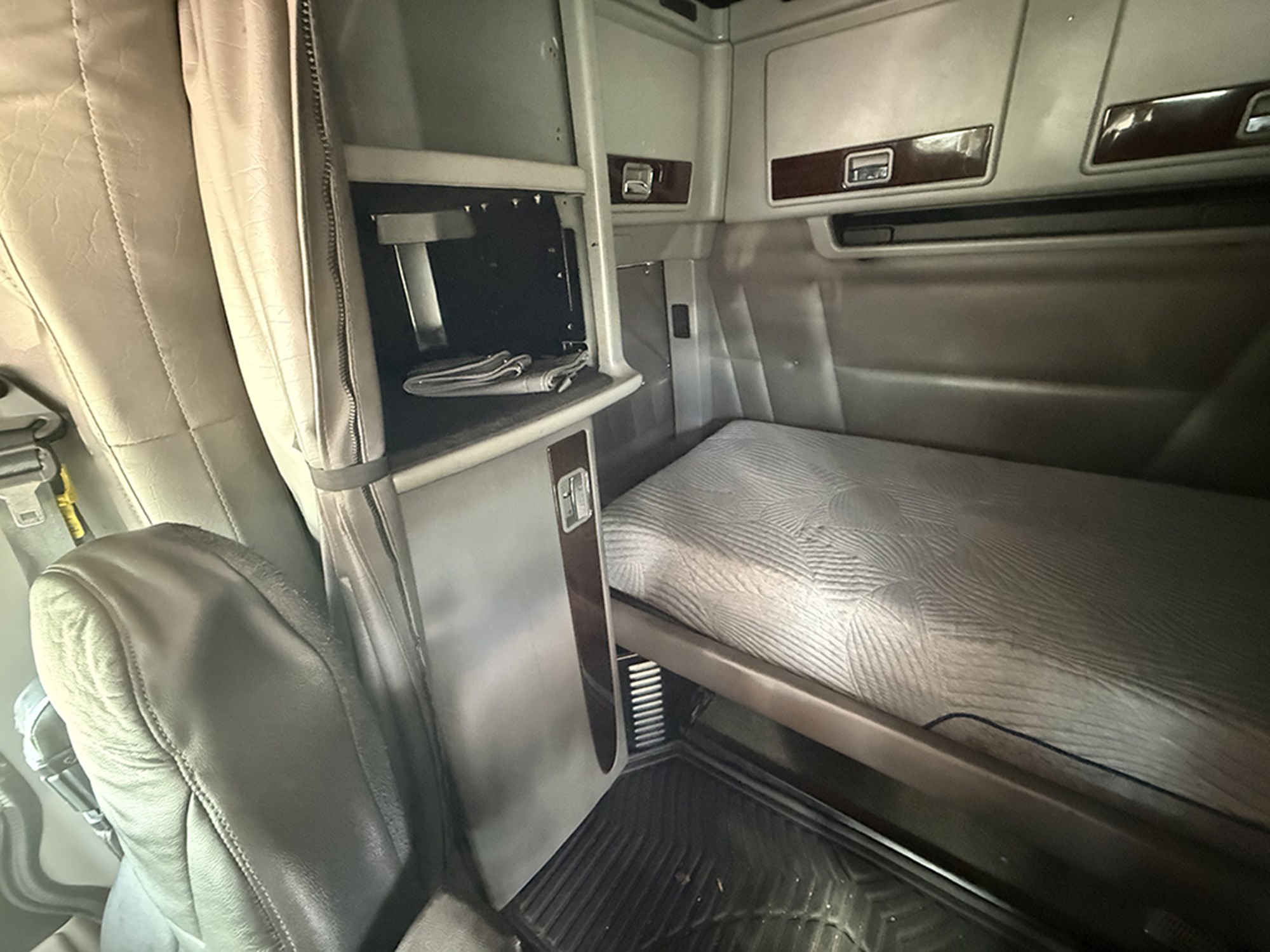 2021 Peterbilt 389 1771874595547 2021 Peterbilt 389 1771874595547