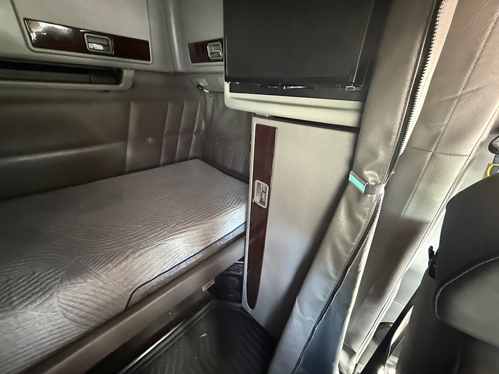 2021 Peterbilt 389 1771874595760 2021 Peterbilt 389 1771874595760