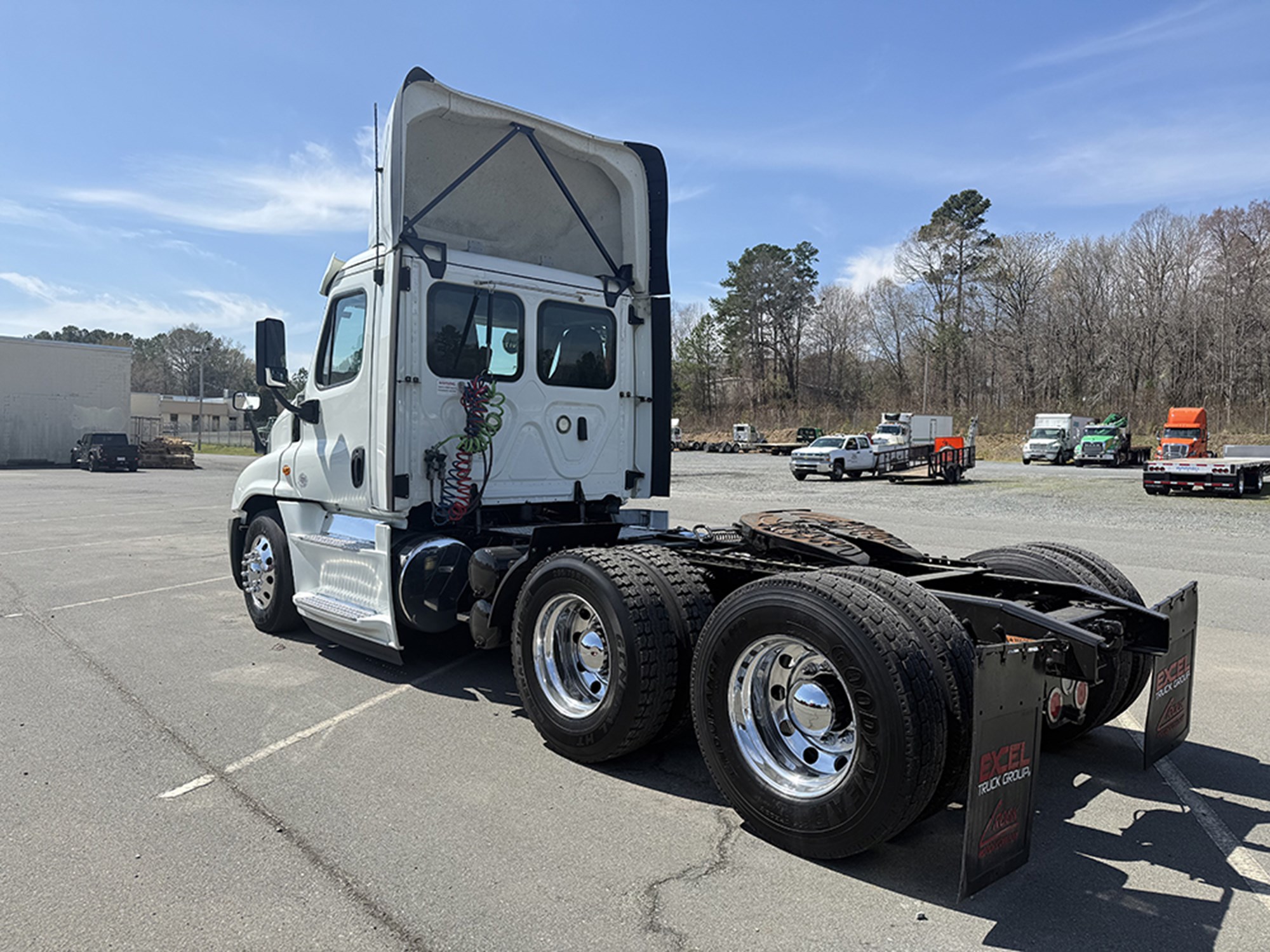 2019 Freightliner Cascadia 125 2019 Freightliner Cascadia 125 - image 6 of 6