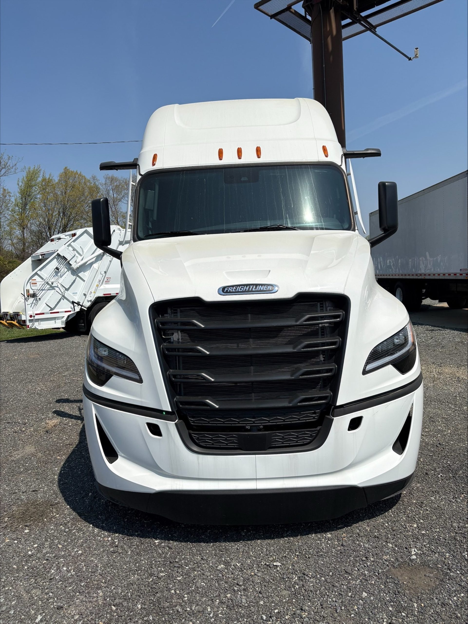 2026 Freightliner PJ126SLP 2026 Freightliner PJ126SLP - image 2 of 5