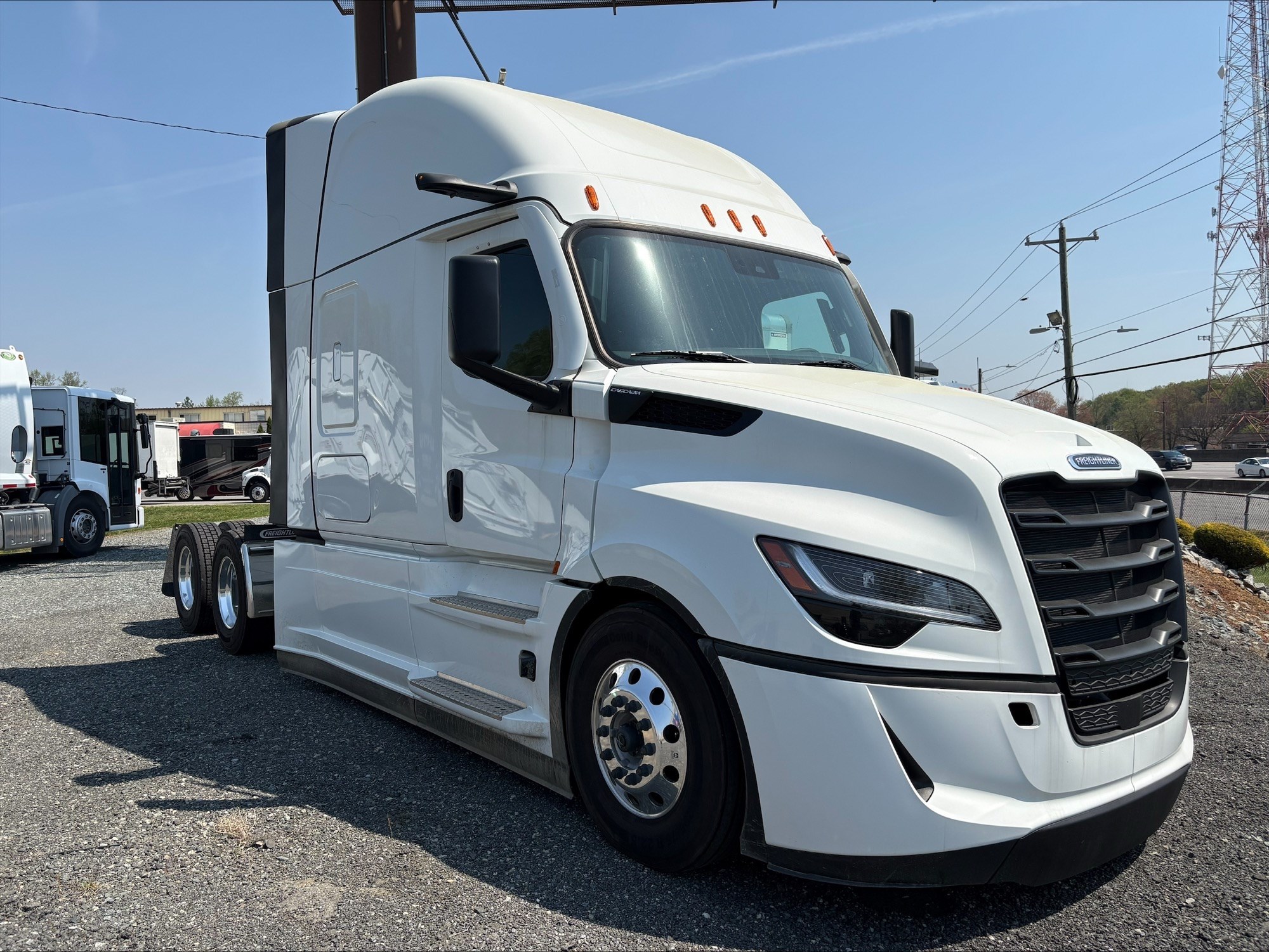 2026 Freightliner PJ126SLP 2026 Freightliner PJ126SLP - image 3 of 5