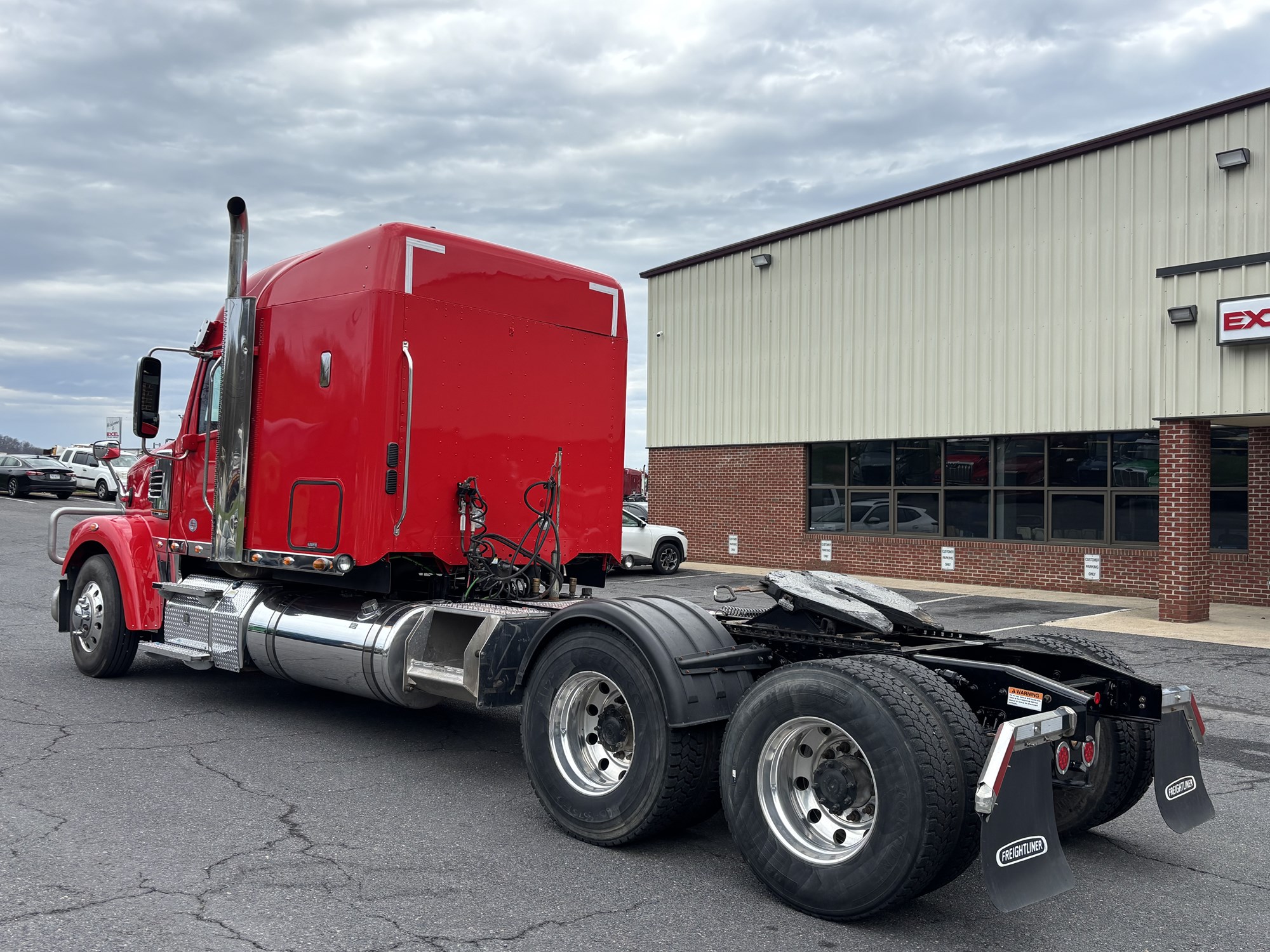 2023 Freightliner 122SD 2023 Freightliner 122SD - image 3 of 6