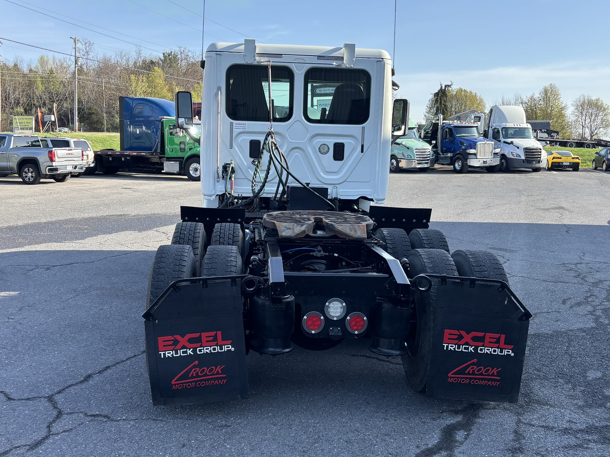 2016 Freightliner Cascadia 125 2016 Freightliner Cascadia 125 - image 4 of 6