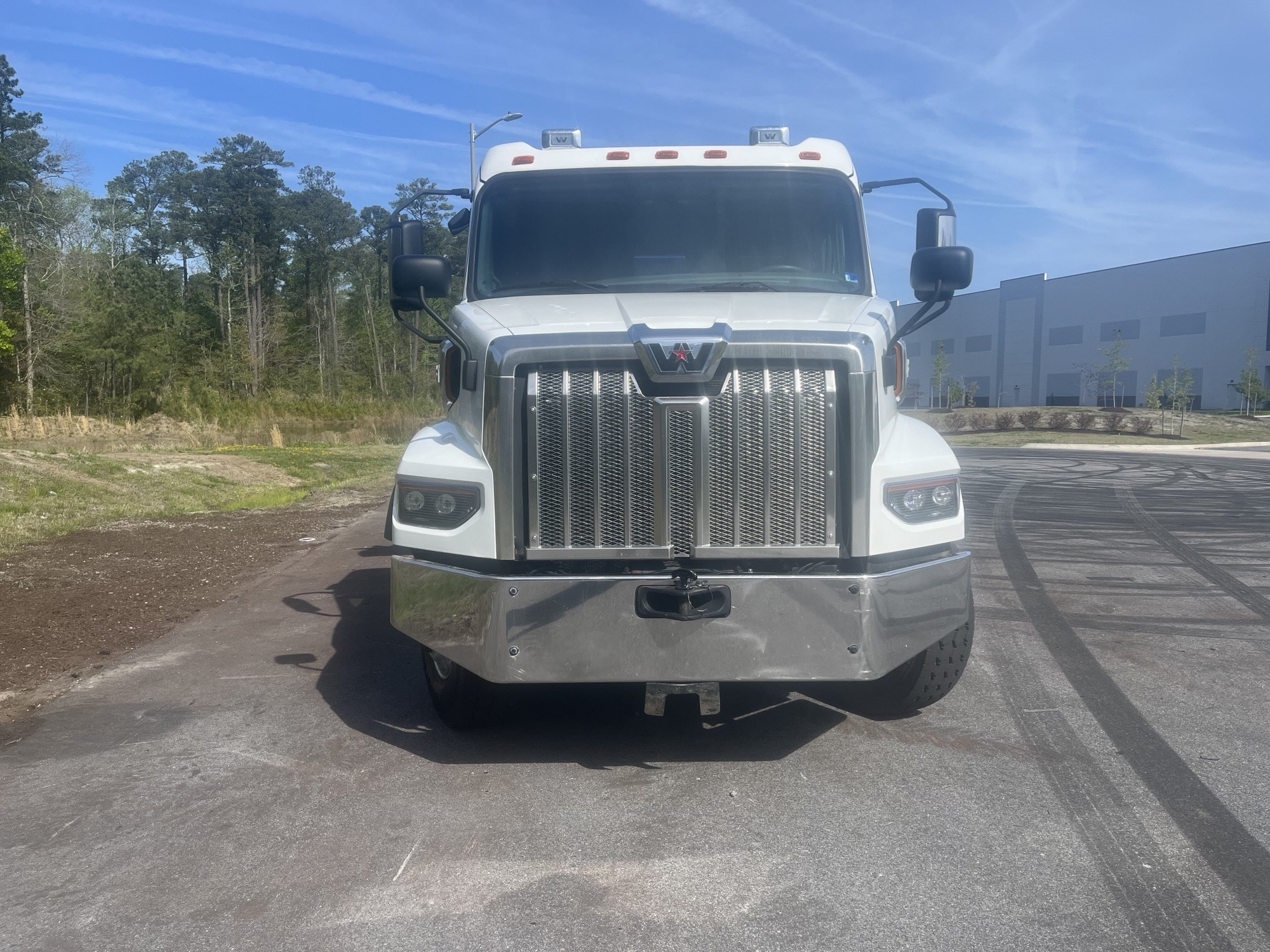 2025 Western Star 47X 1777389809055 2025 Western Star 47X 1777389809055