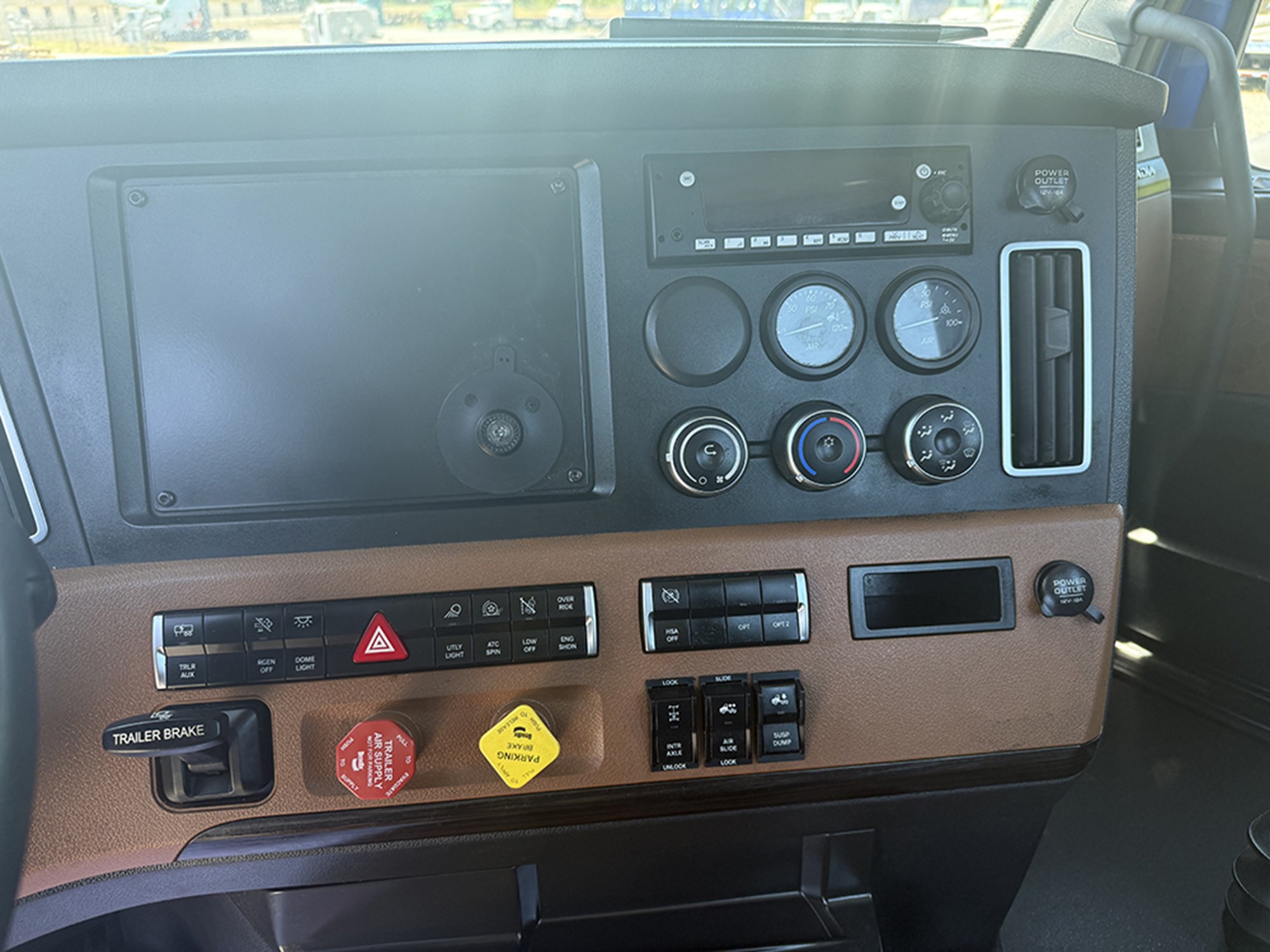 2022 Freightliner PT126DC 1779126947550 2022 Freightliner PT126DC 1779126947550