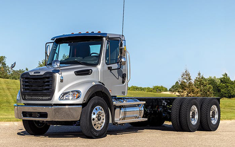 Freightliner M2 112 Plus 19844-ftc_42n_m2-112_applications_foodbev_bare_chassis_700x470