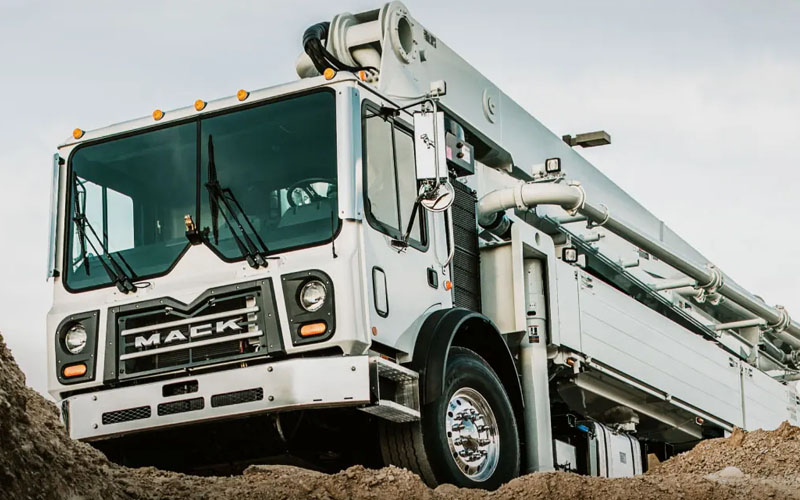 Mack Trucks TerraPro Mack Trucks TerraPro - image 3 of 4
