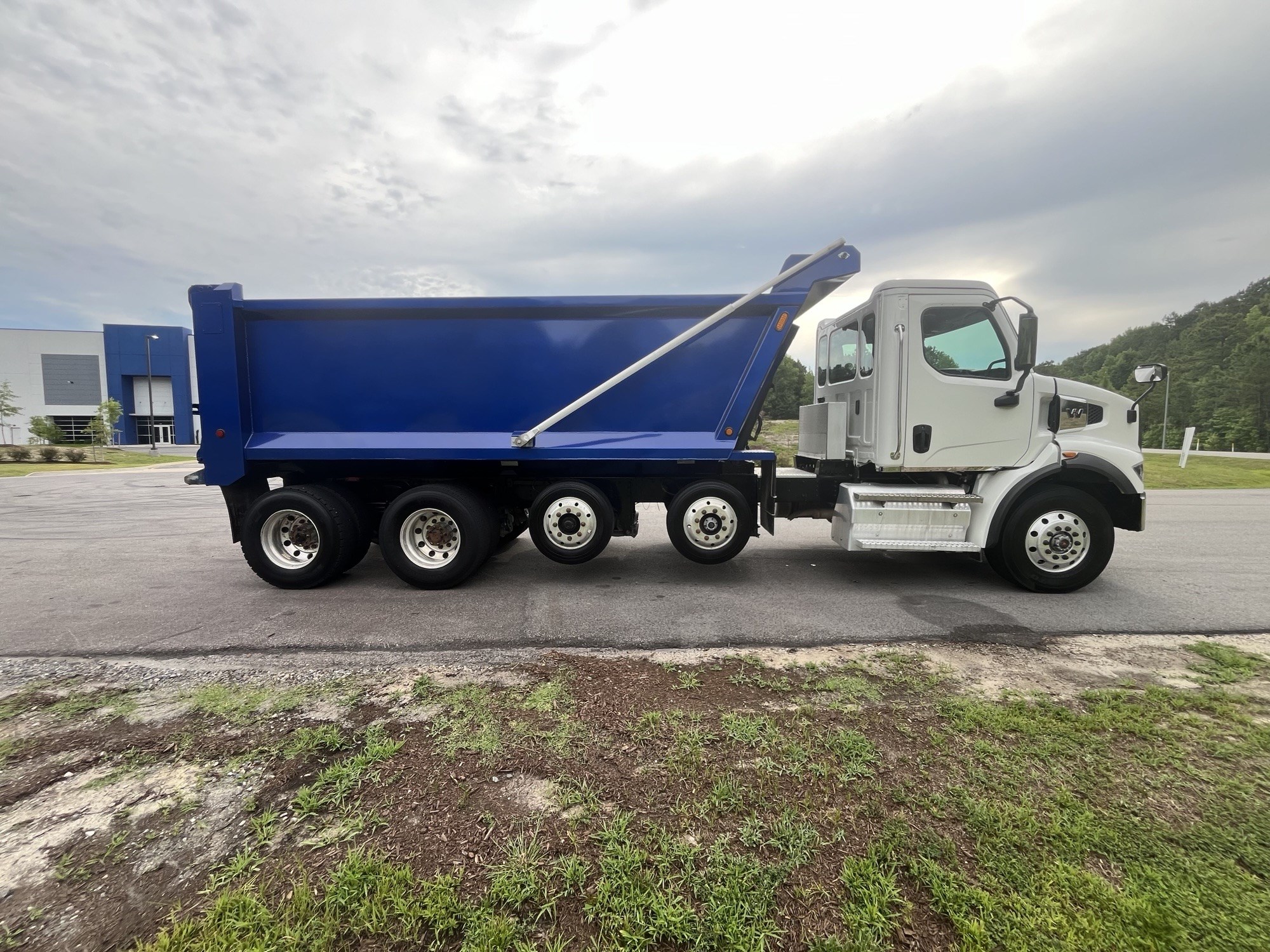 2025 Western Star 47X 1781641132603 2025 Western Star 47X 1781641132603