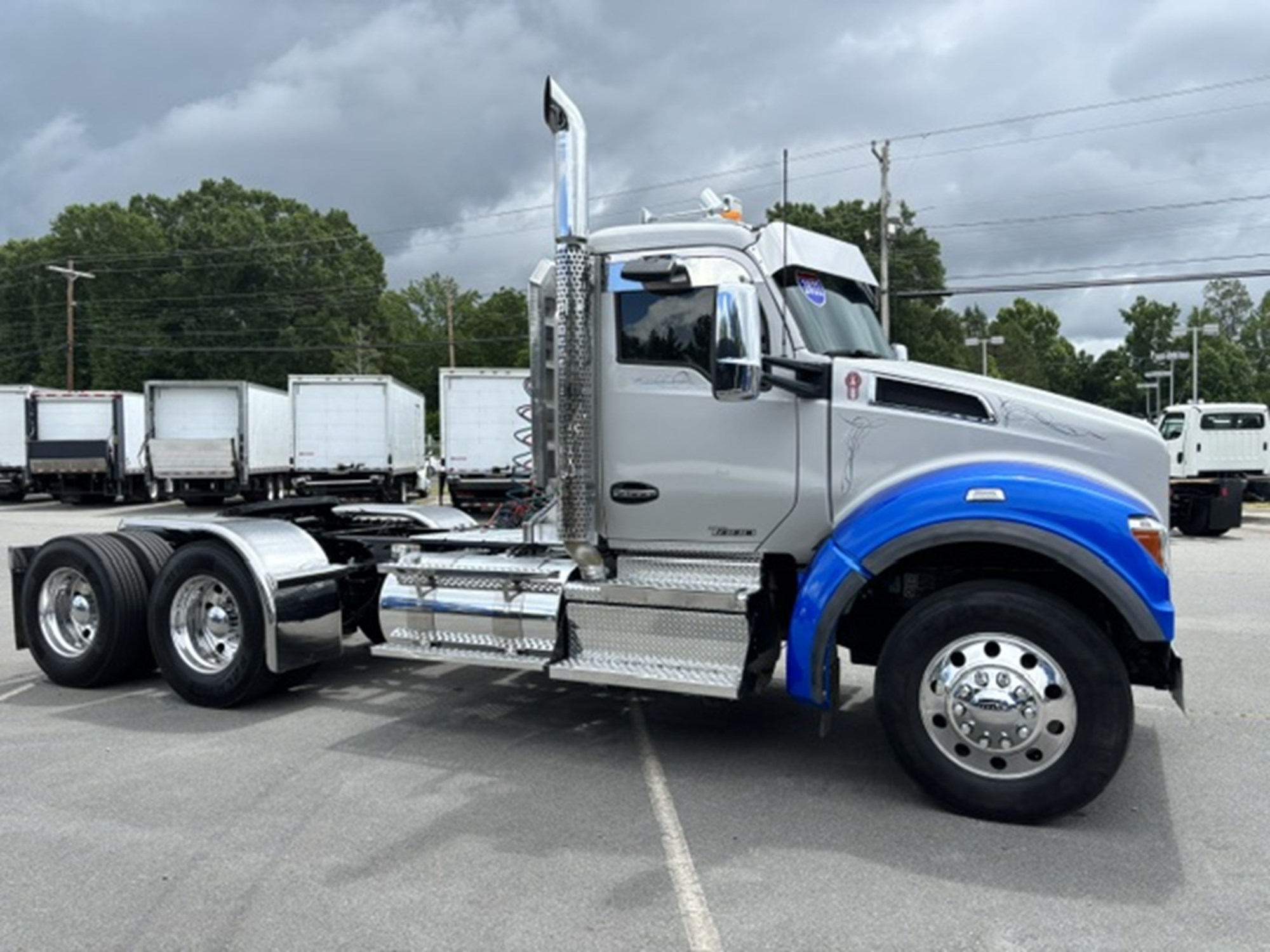2022 Kenworth T880 2022 Kenworth T880 - image 3 of 6