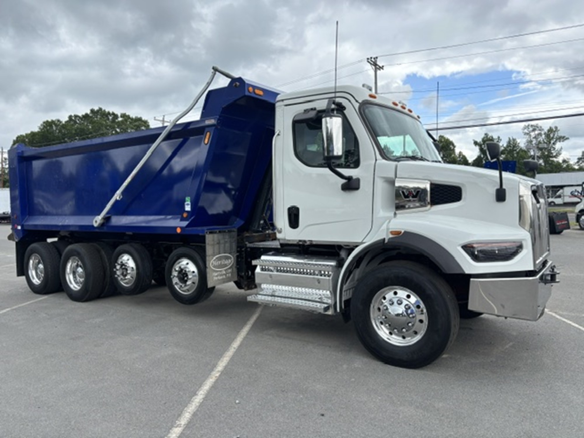 2025 Western Star 47X 2025 Western Star 47X - image 3 of 6