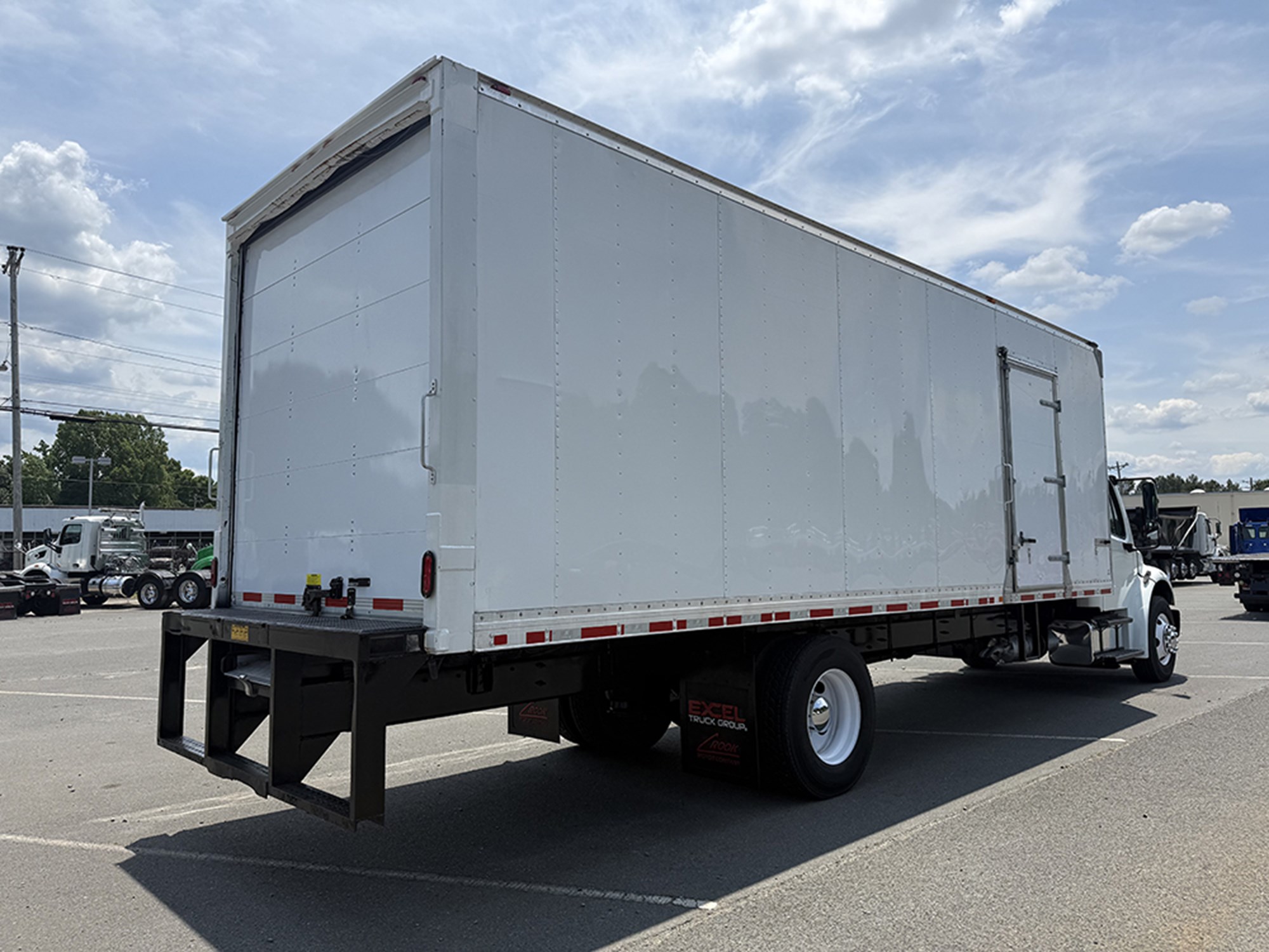2019 Freightliner M2 2019 Freightliner M2 - image 4 of 6