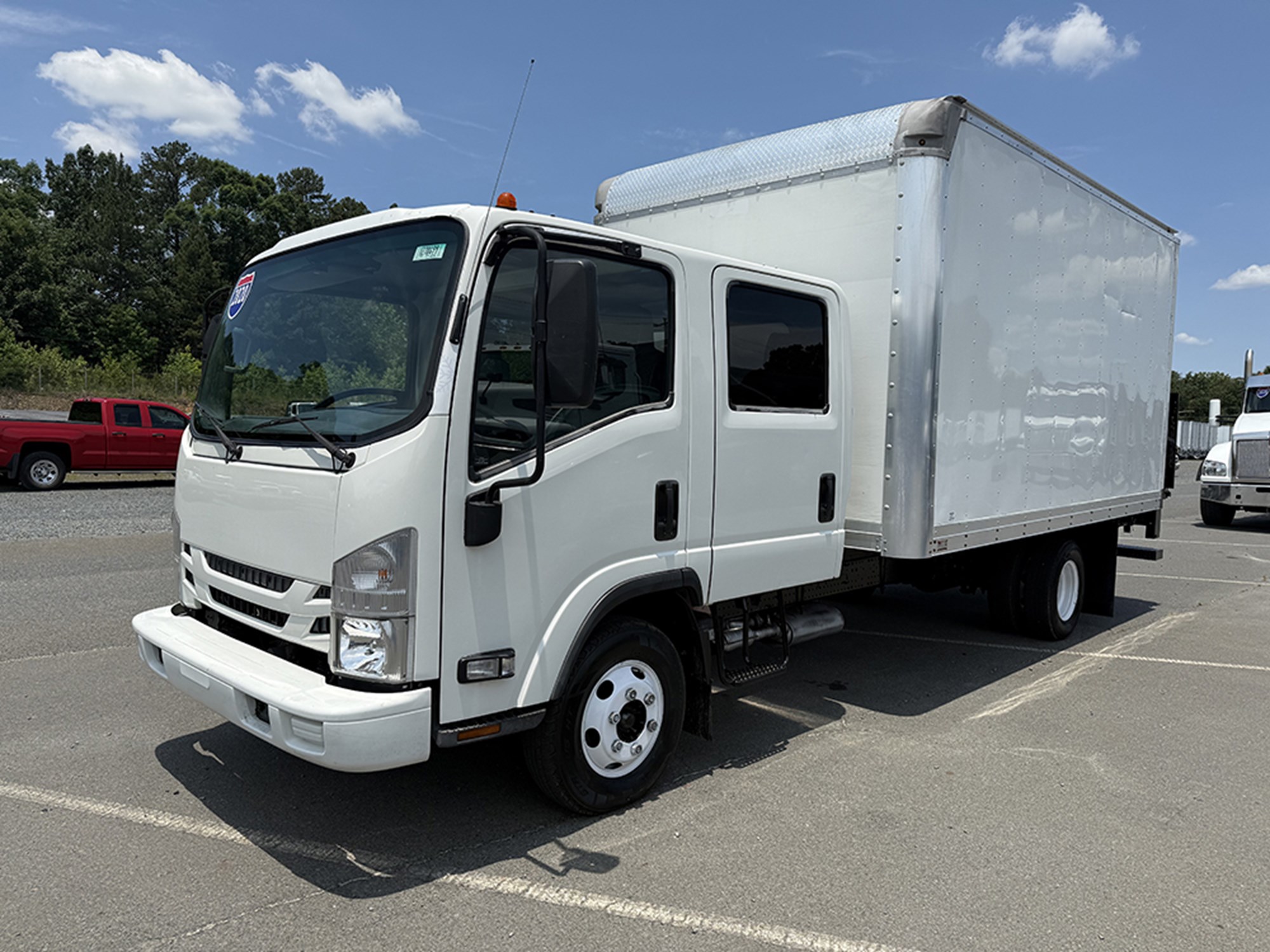 2020 Isuzu NPR 1782412777390 2020 Isuzu NPR 1782412777390