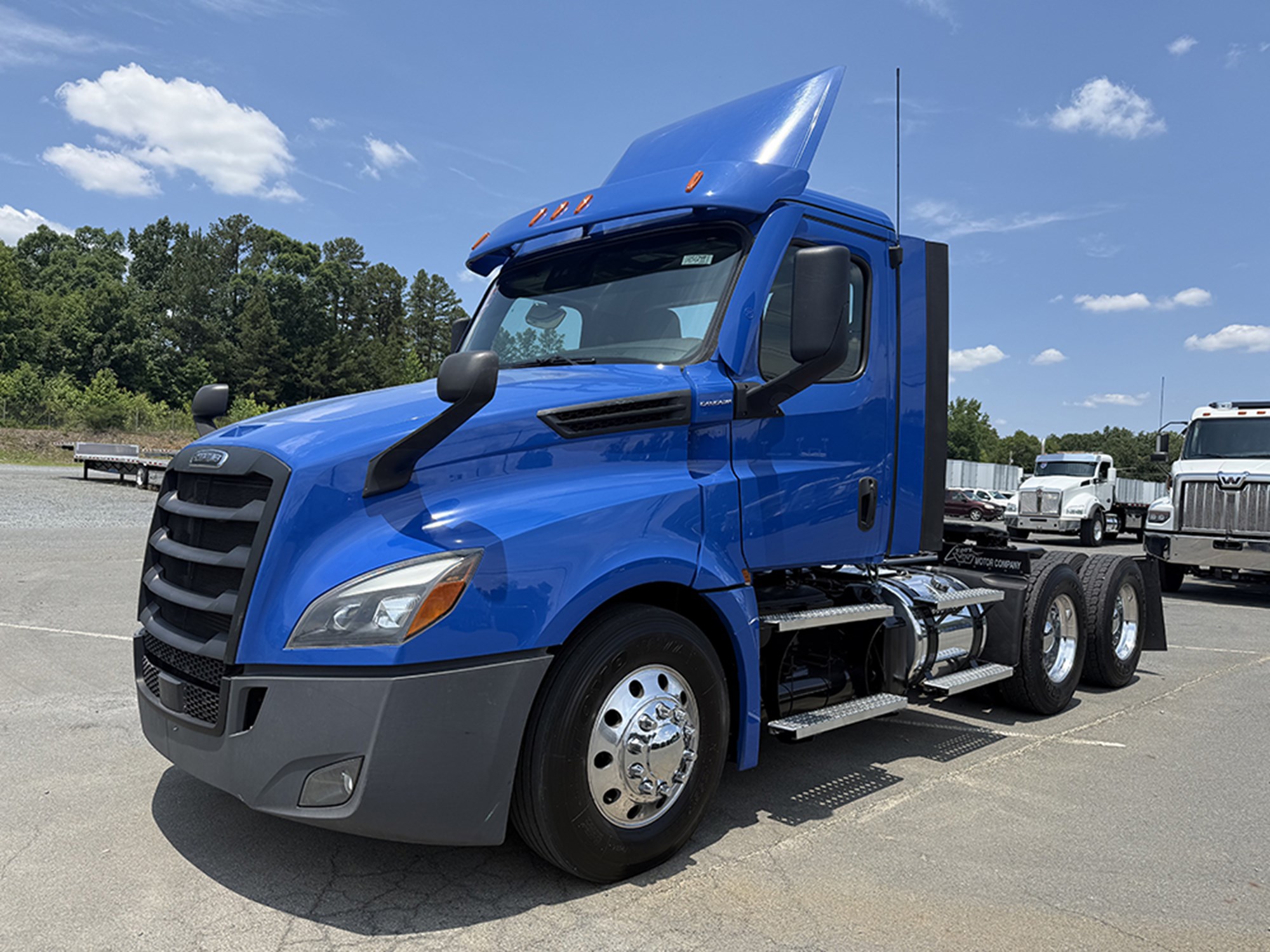 2022 Freightliner PT126 2022 Freightliner PT126 - image 1 of 6