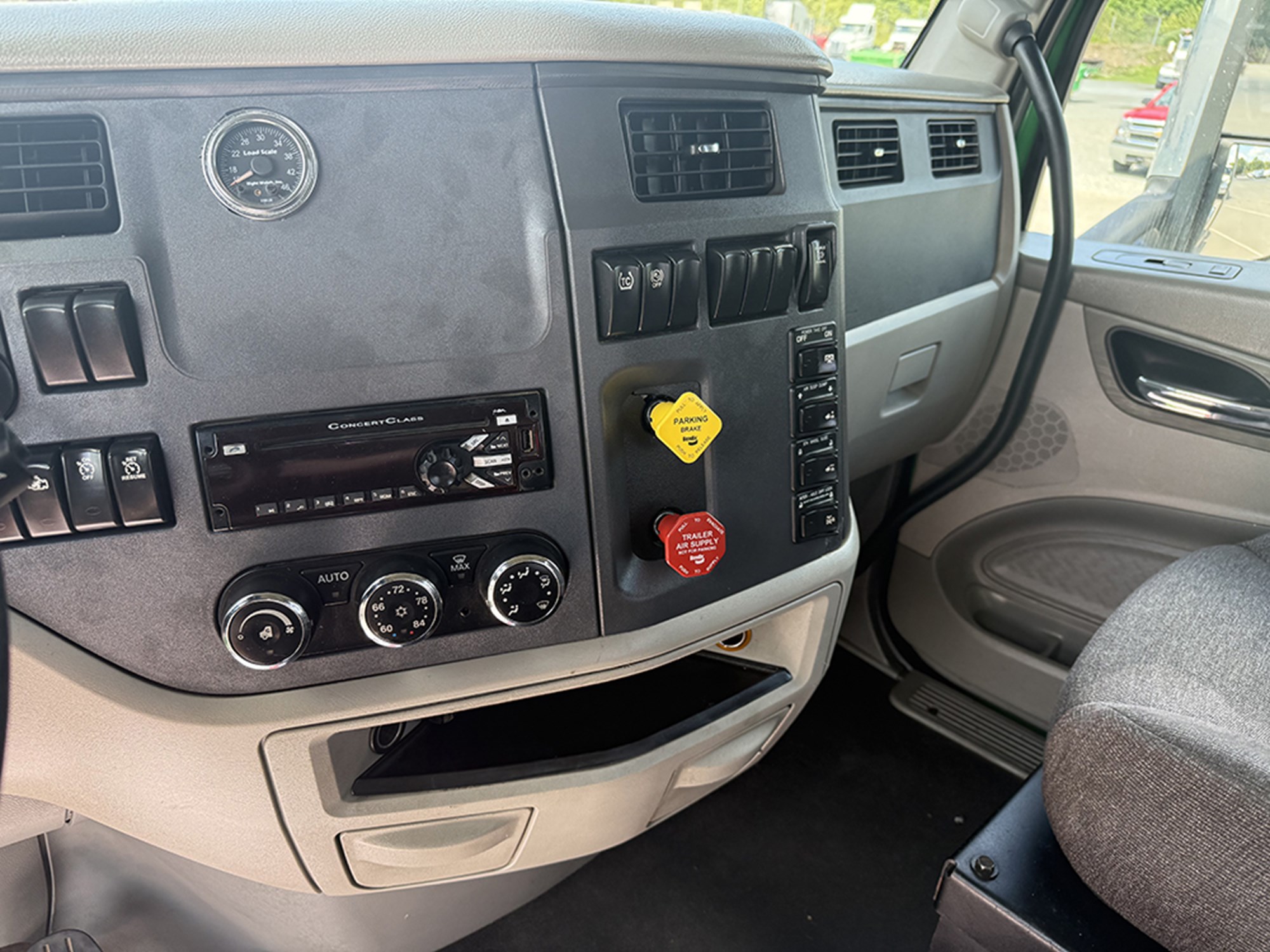 2018 Peterbilt 579 1783527046205 2018 Peterbilt 579 1783527046205