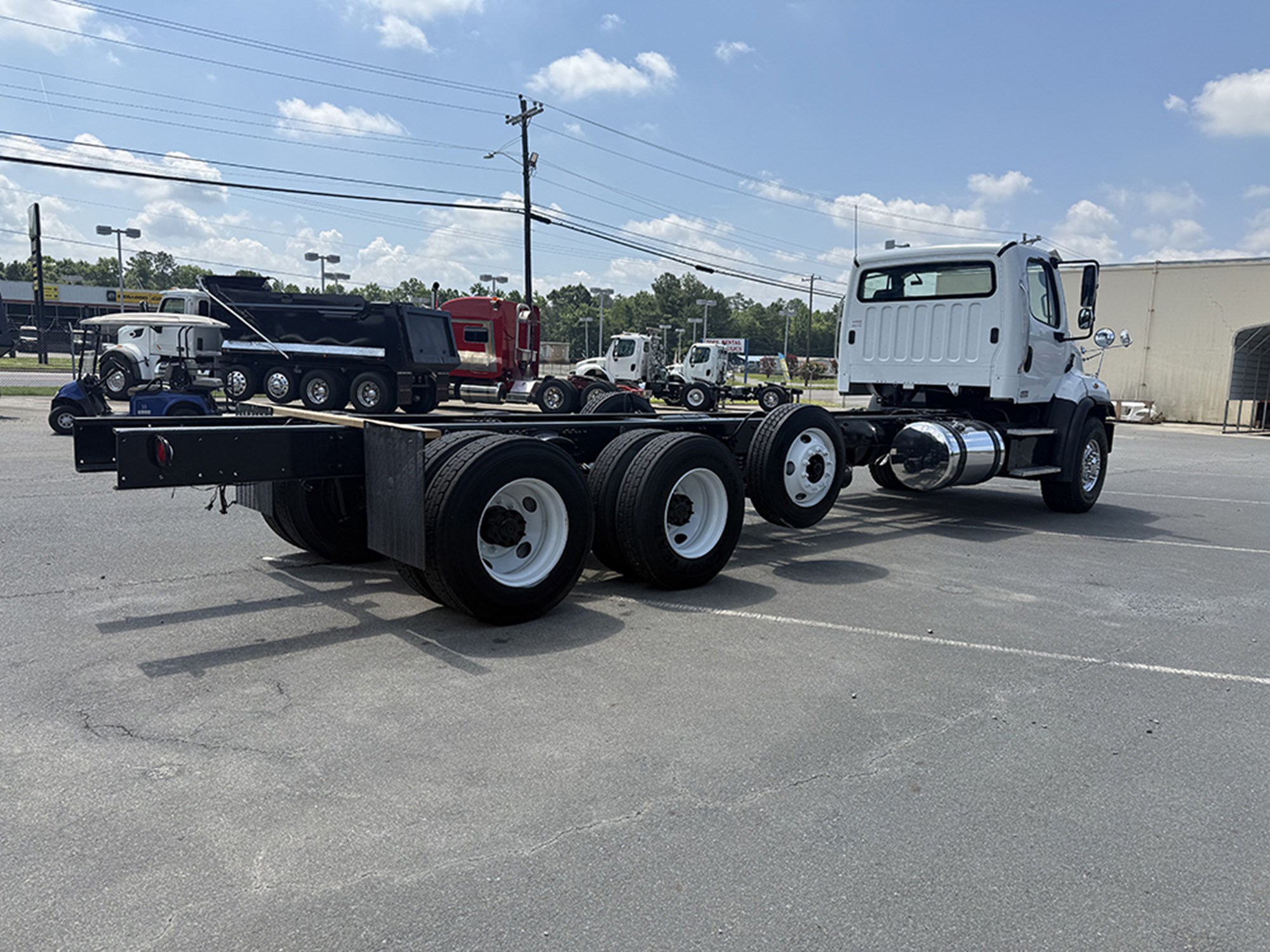 2016 Freightliner 108SD 1783527995938 2016 Freightliner 108SD 1783527995938
