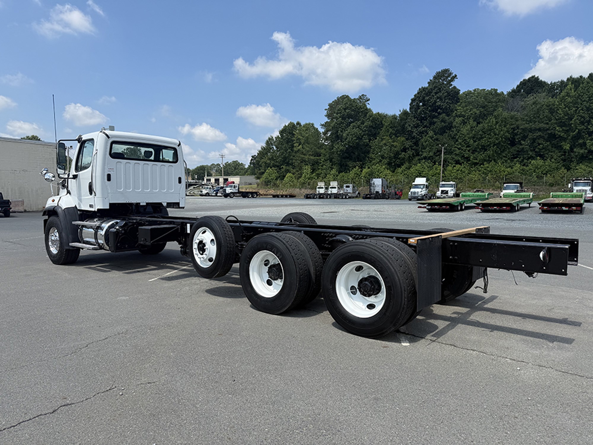 2016 Freightliner 108SD 1783527996470 2016 Freightliner 108SD 1783527996470