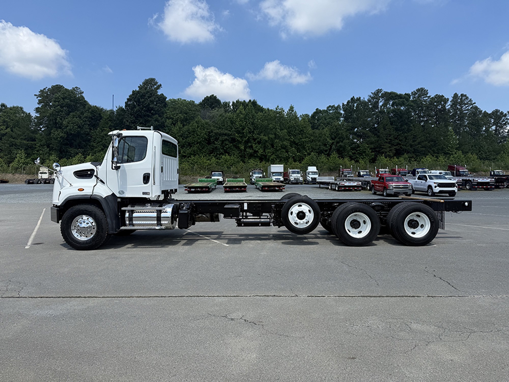 2016 Freightliner 108SD 1783527996704 2016 Freightliner 108SD 1783527996704