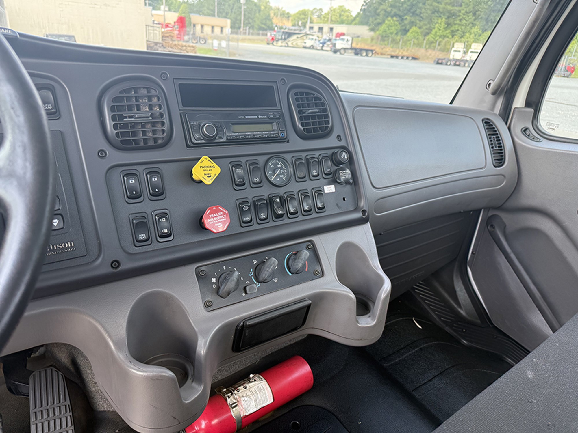 2016 Freightliner 108SD 1783527997157 2016 Freightliner 108SD 1783527997157