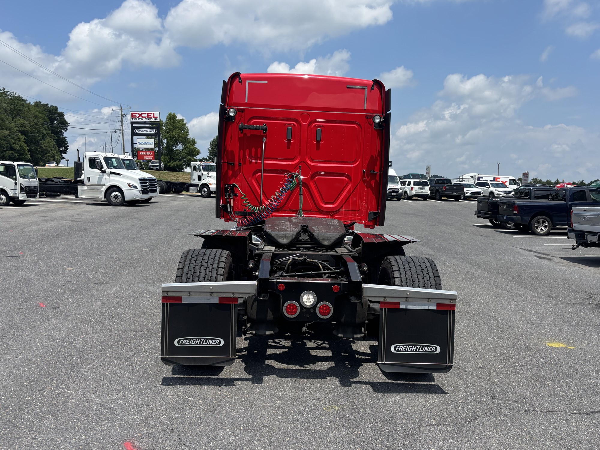 2020 FREIGHTLINER CASCADIA 126 1783536053011 2020 FREIGHTLINER CASCADIA 126 1783536053011