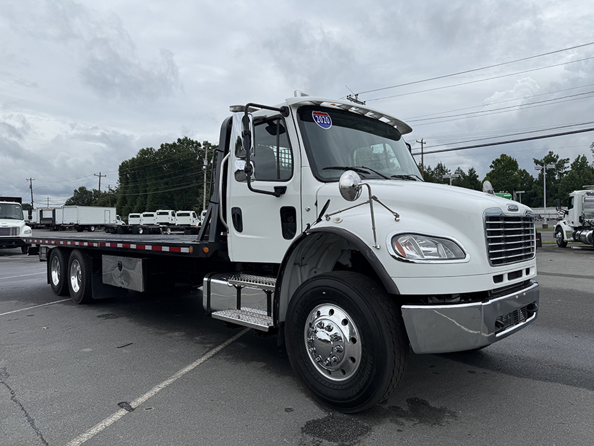 2020 Freightliner M2 2020 Freightliner M2 - image 2 of 6
