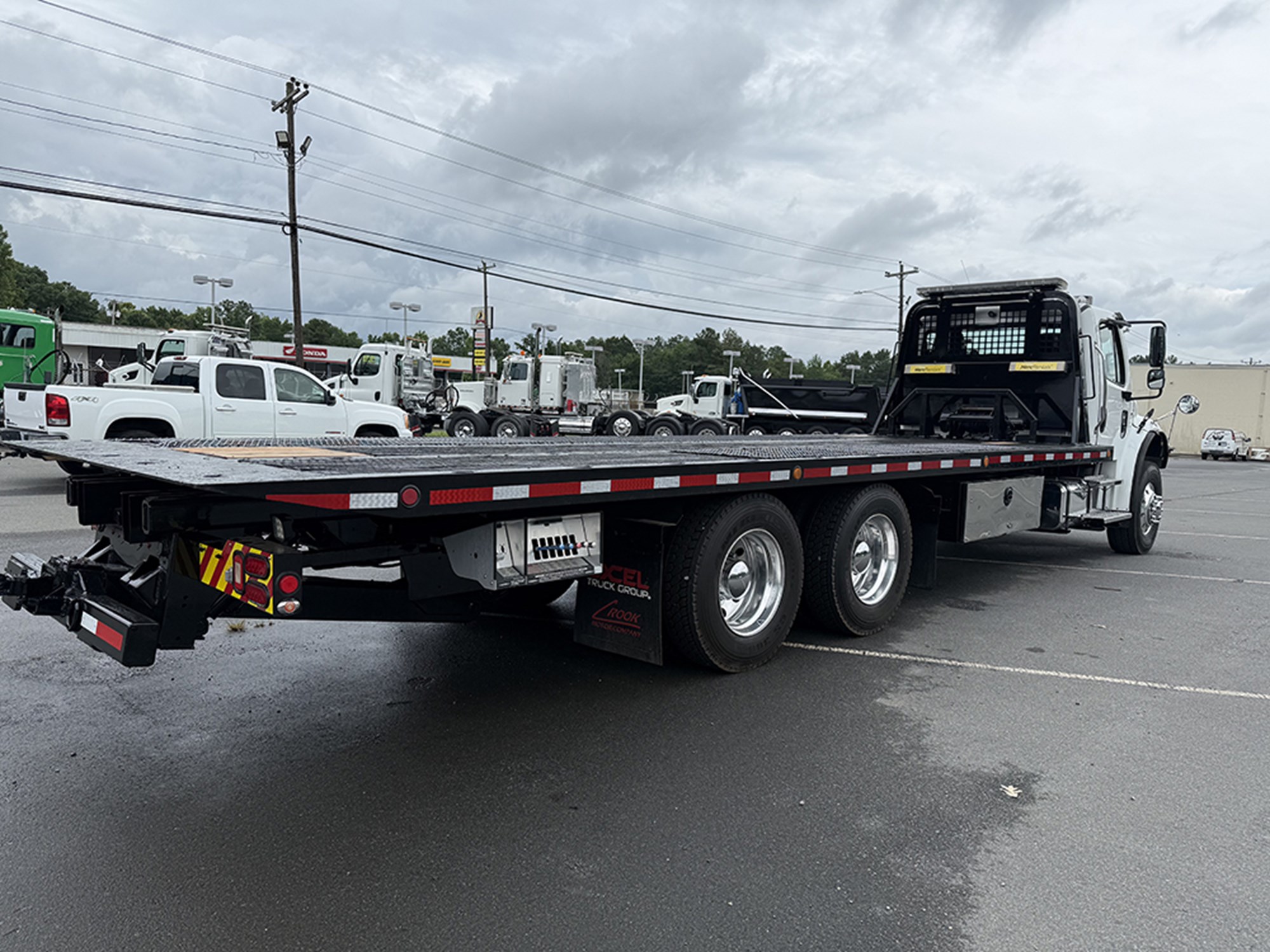 2020 Freightliner M2 2020 Freightliner M2 - image 4 of 6