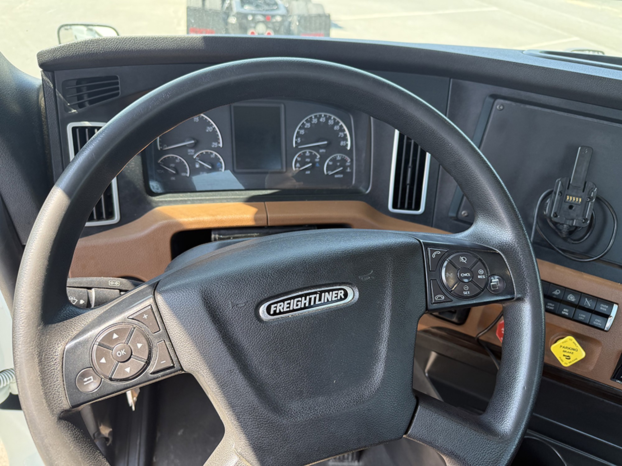 2020 Freightliner Cascadia 126 1784216695897 2020 Freightliner Cascadia 126 1784216695897