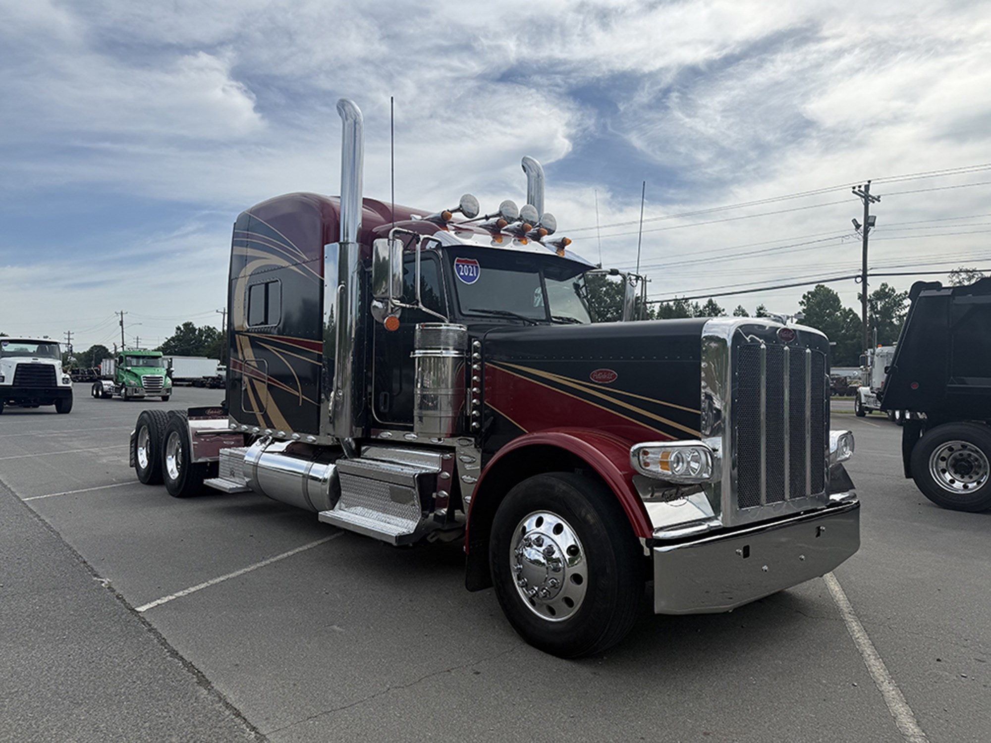 2021 Peterbilt 567 1784644544876 2021 Peterbilt 567 1784644544876