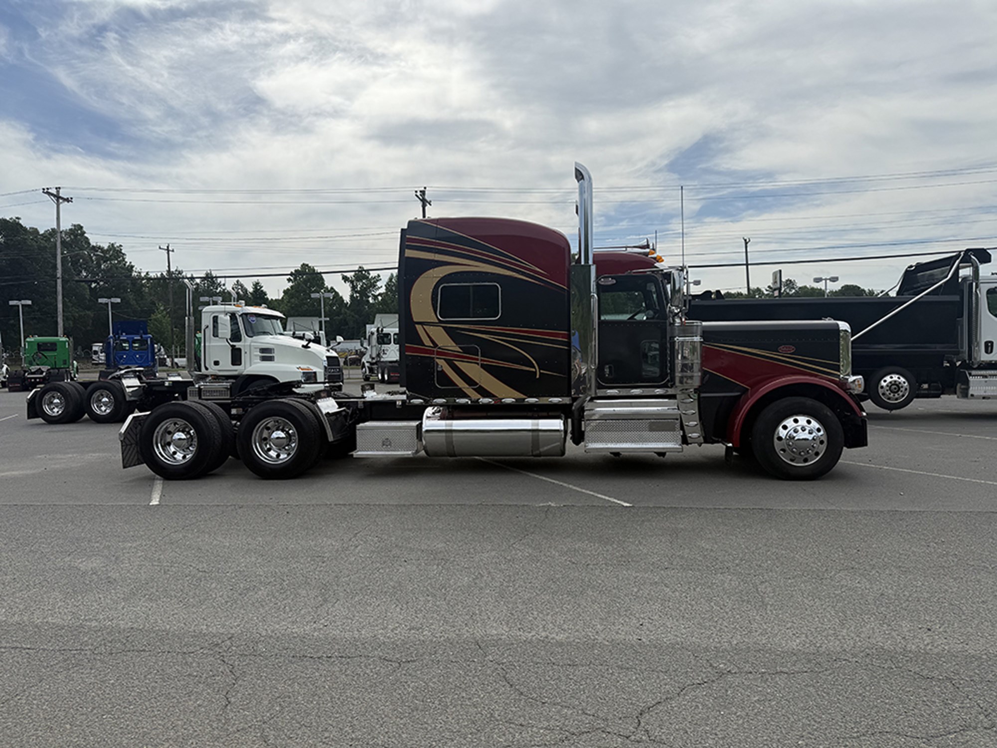 2021 Peterbilt 567 1784644545160 2021 Peterbilt 567 1784644545160