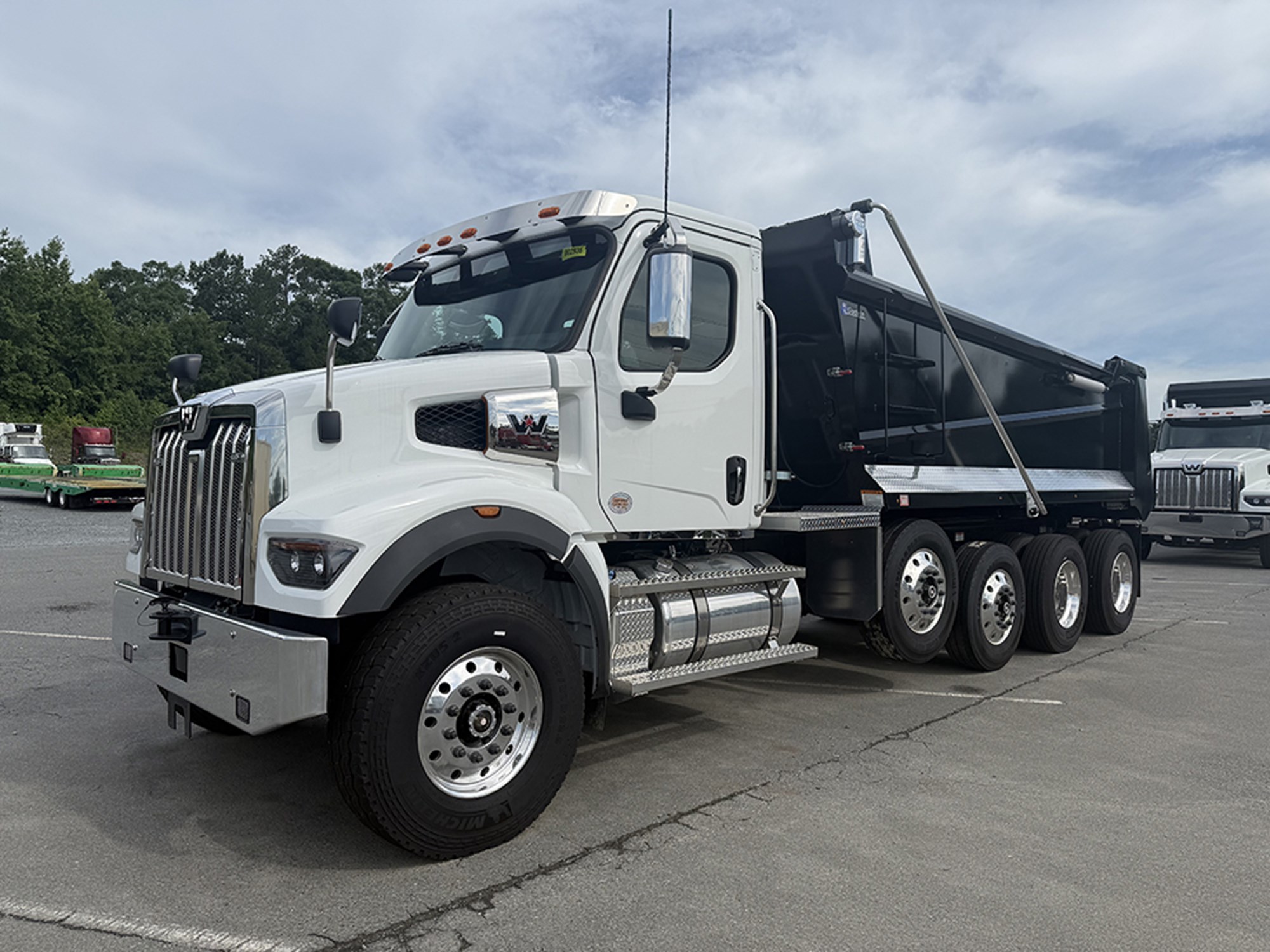 2026 Western Star 47X 2026 Western Star 47X - image 1 of 6