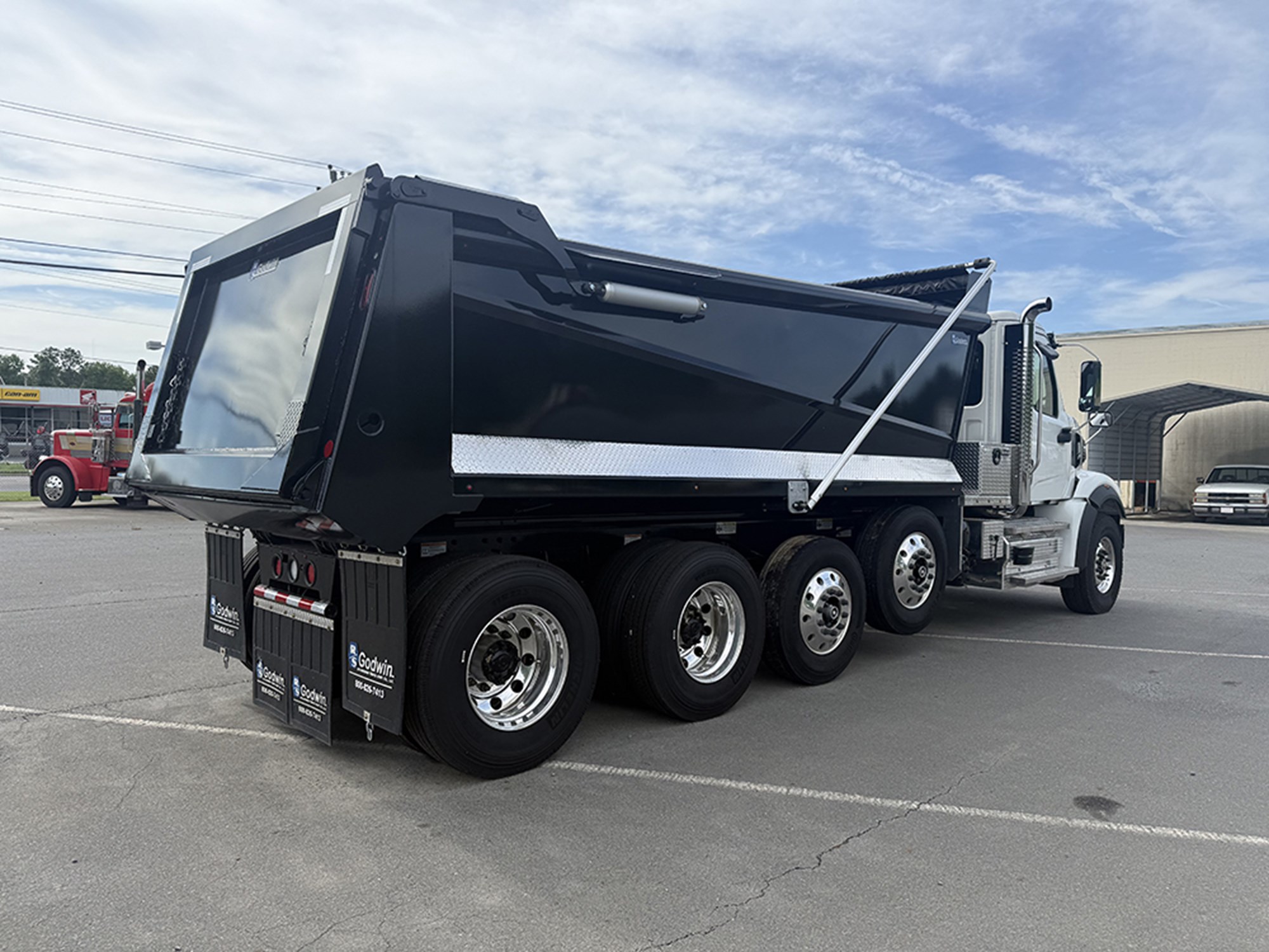 2026 Western Star 47X 2026 Western Star 47X - image 4 of 6